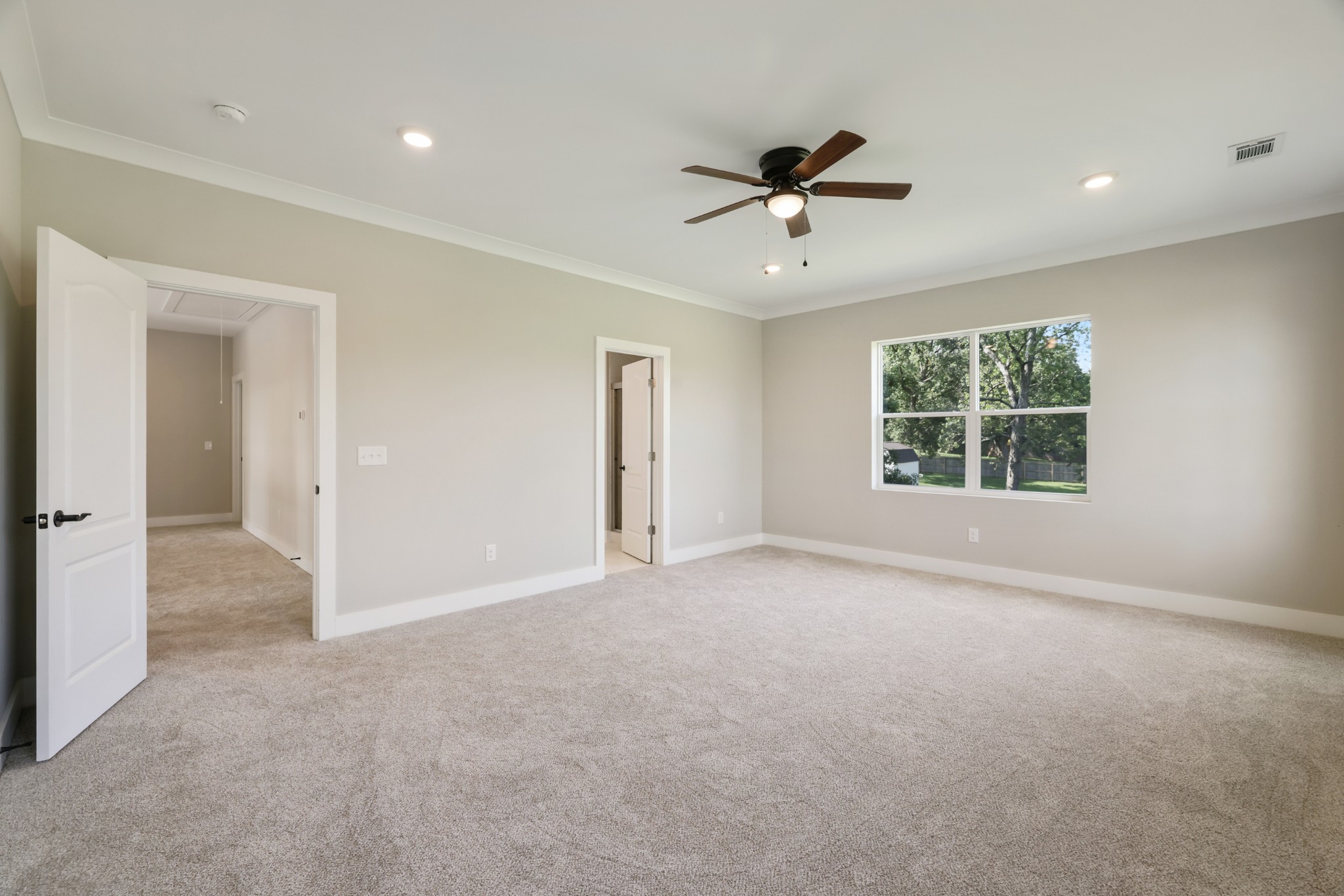 1800 W Main St