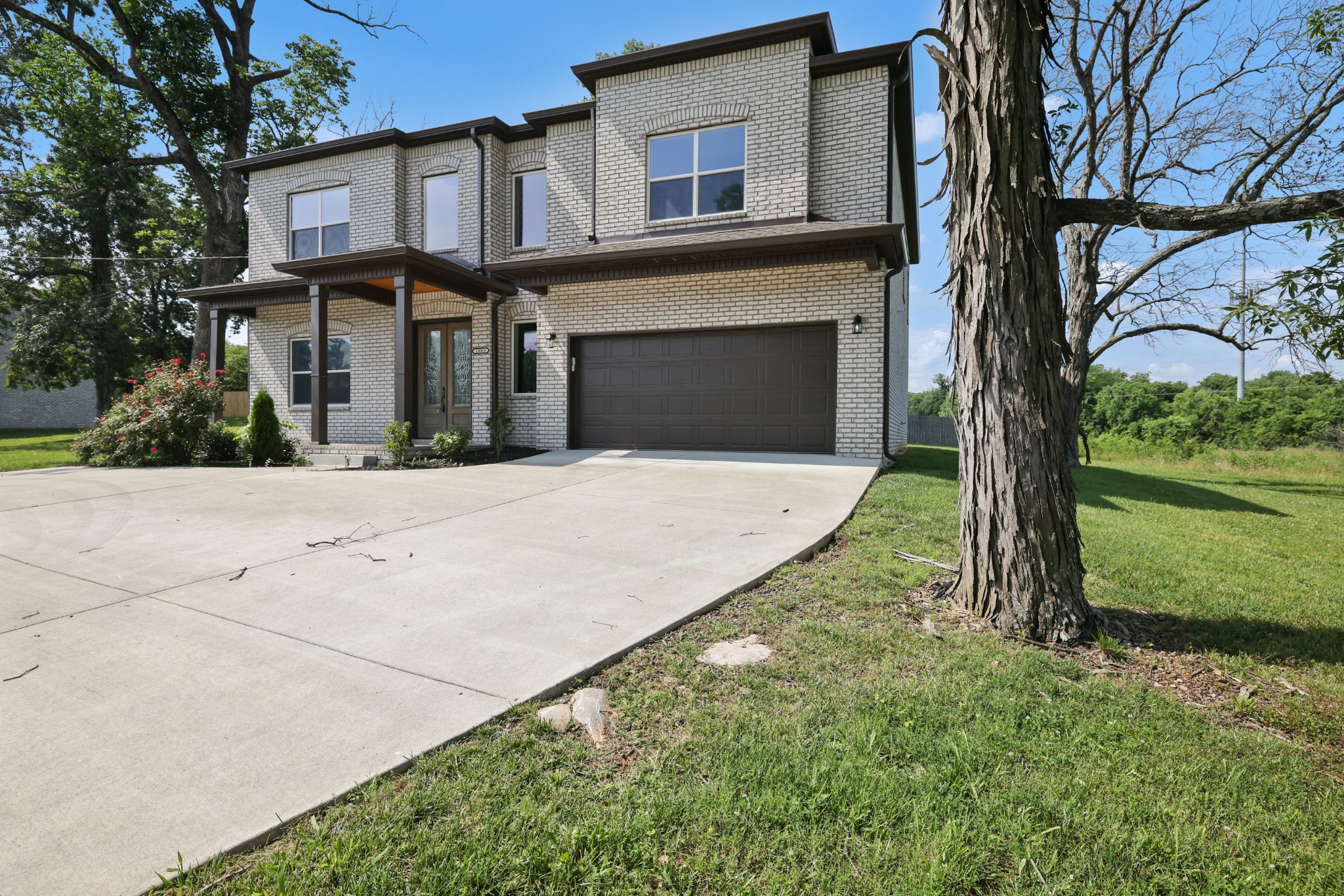 1800 W Main St