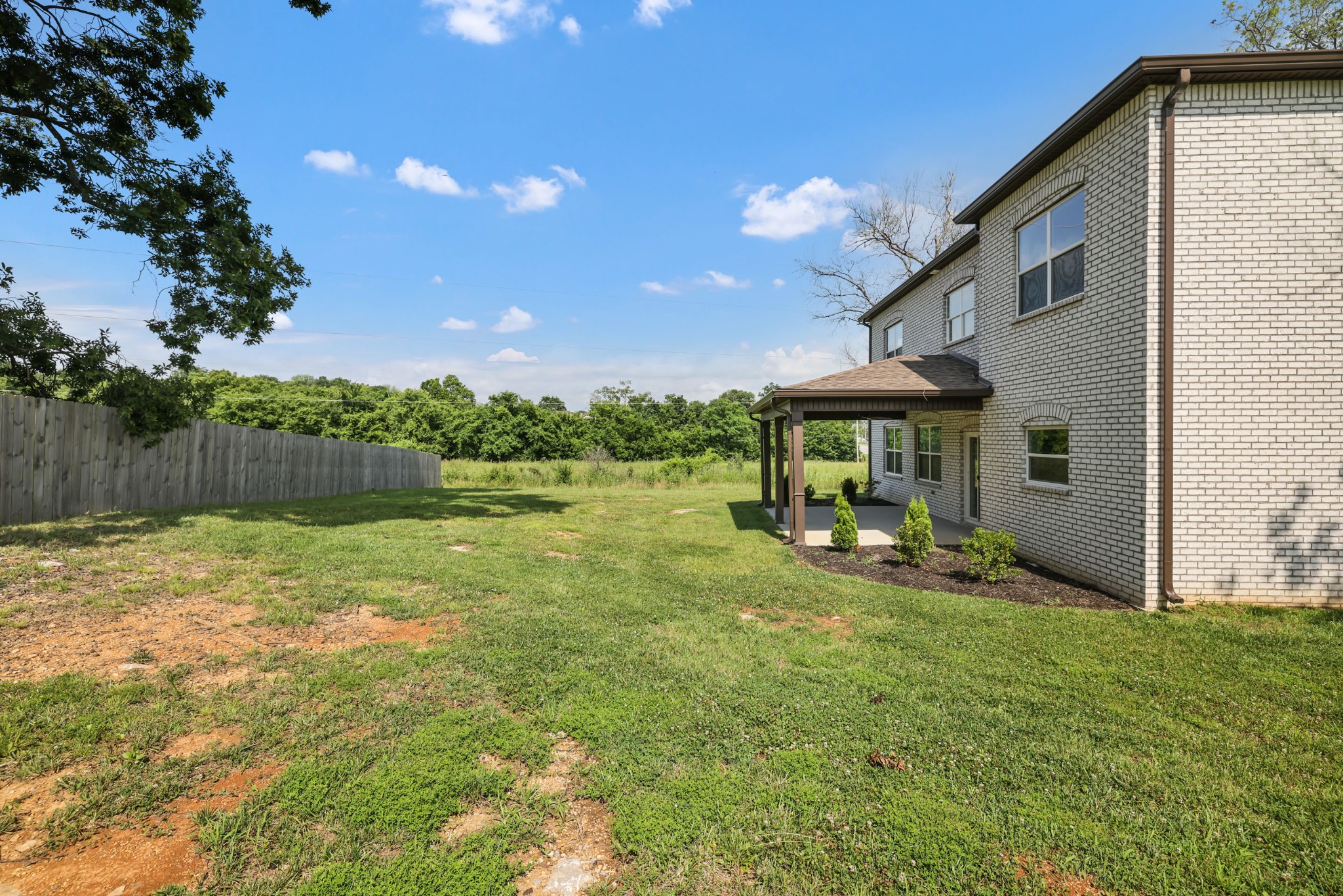 1800 W Main St