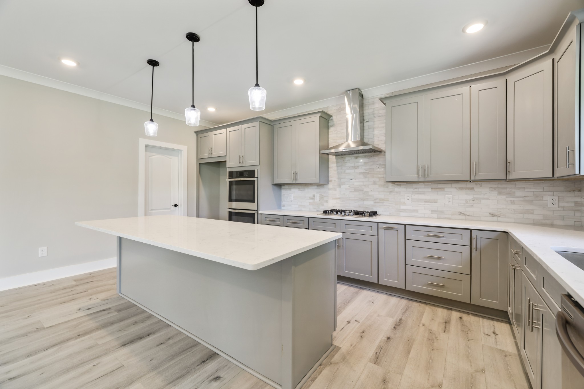 1800 W Main St