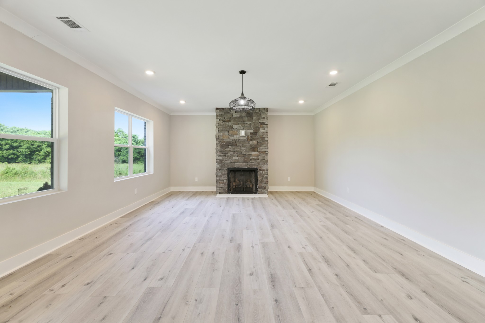 1800 W Main St