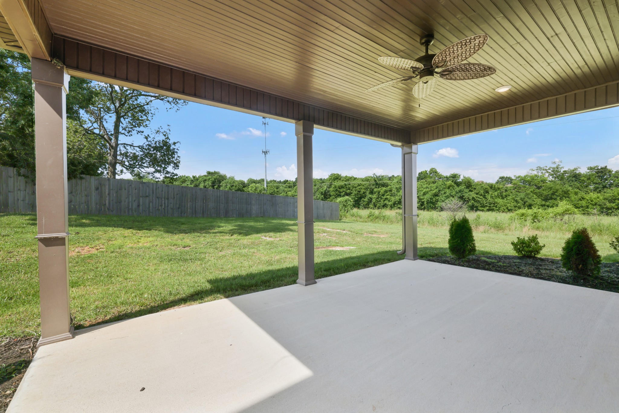 1800 W Main St