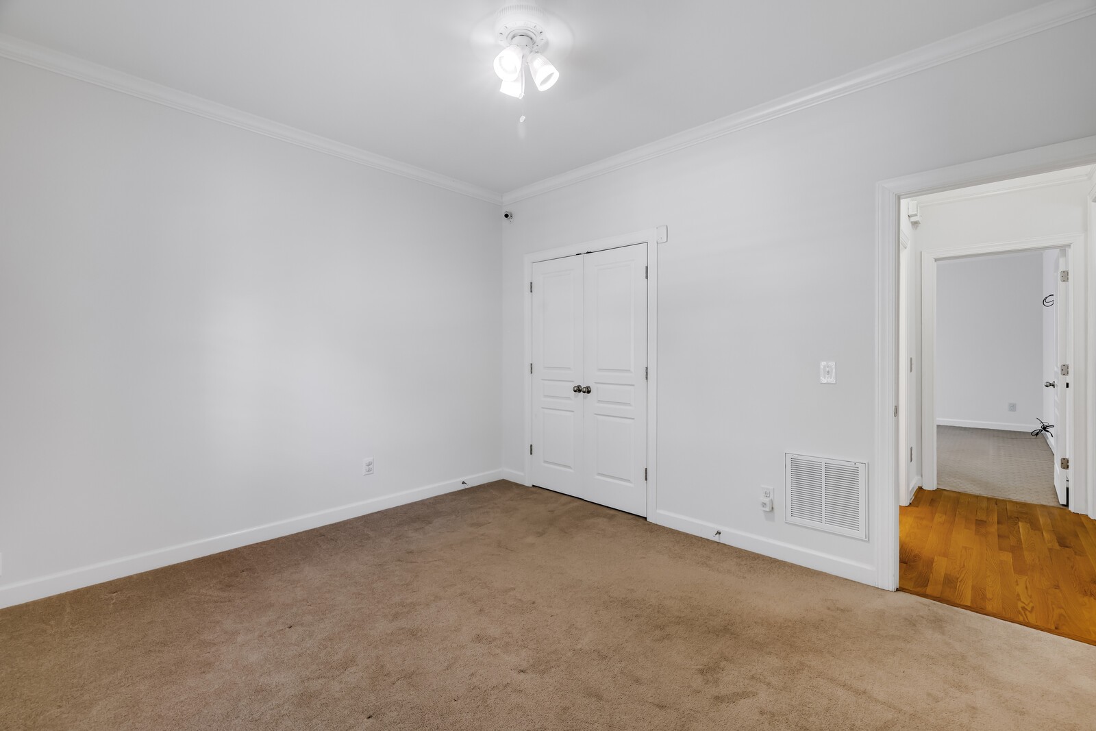 429 Summit Oaks Dr