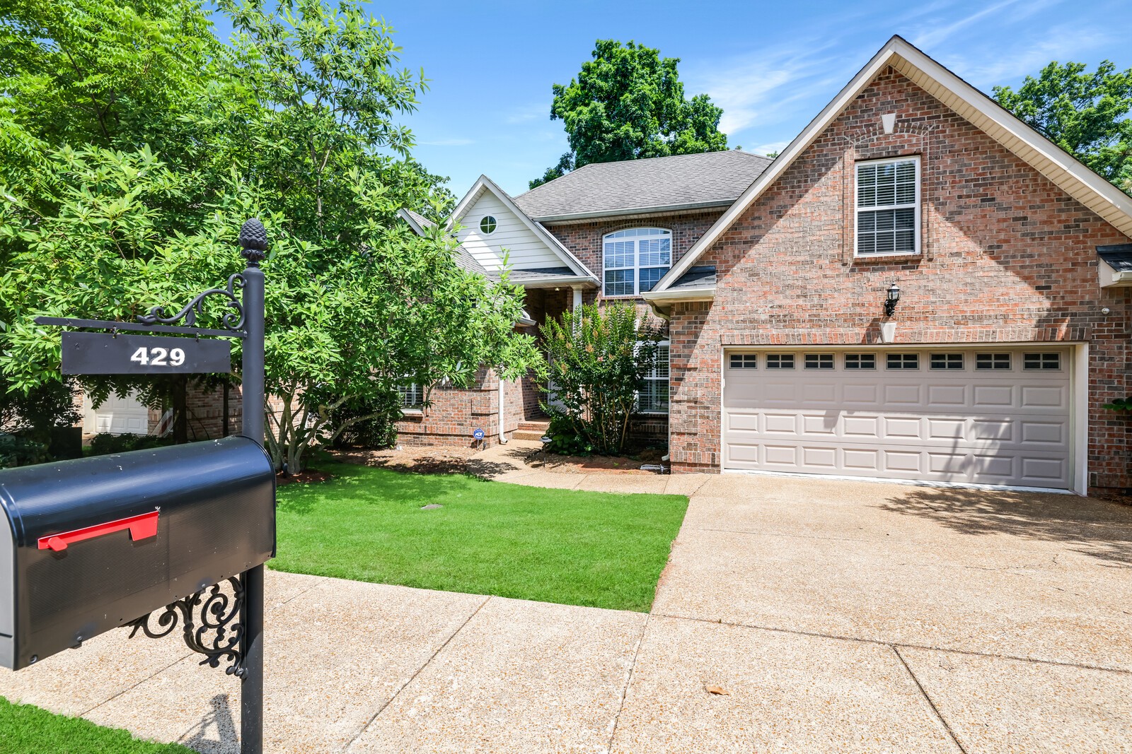 429 Summit Oaks Dr