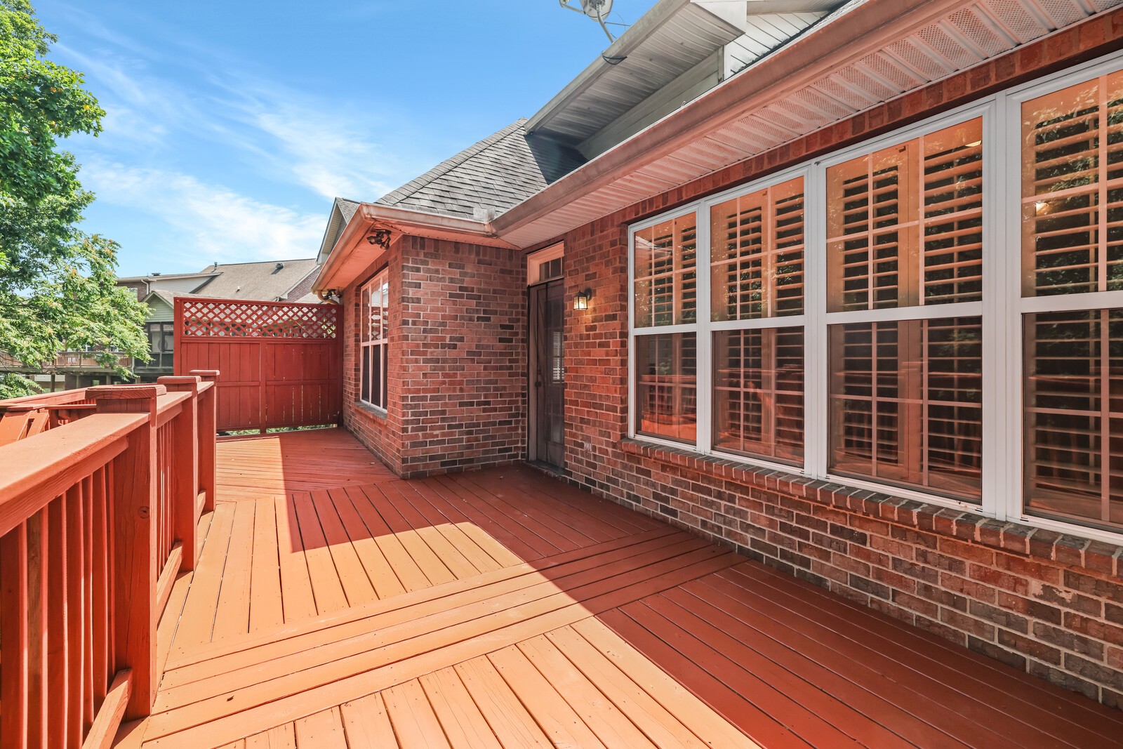 429 Summit Oaks Dr