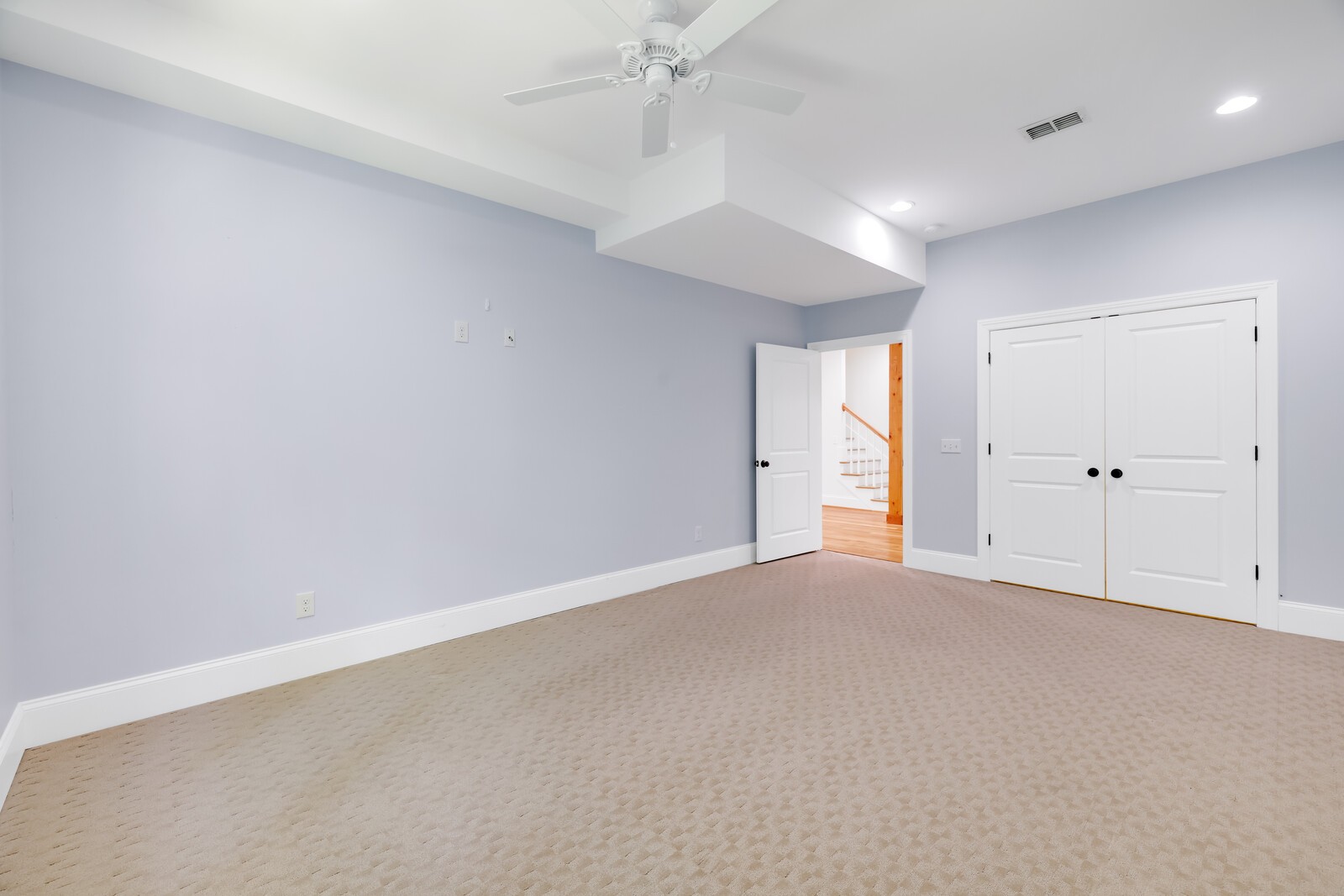 429 Summit Oaks Dr