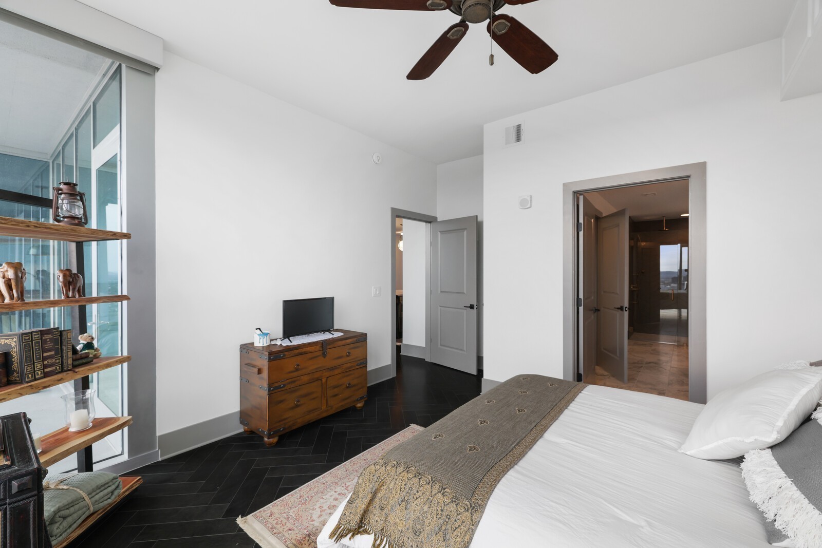 1616 West End Ave Unit: 3111