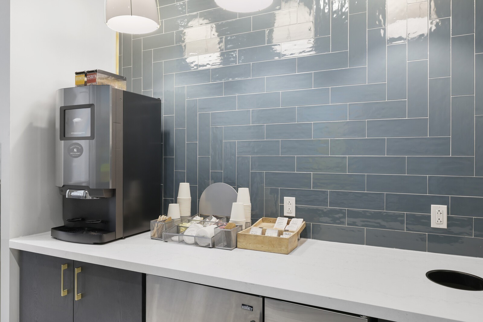 1616 West End Ave Unit: 3111