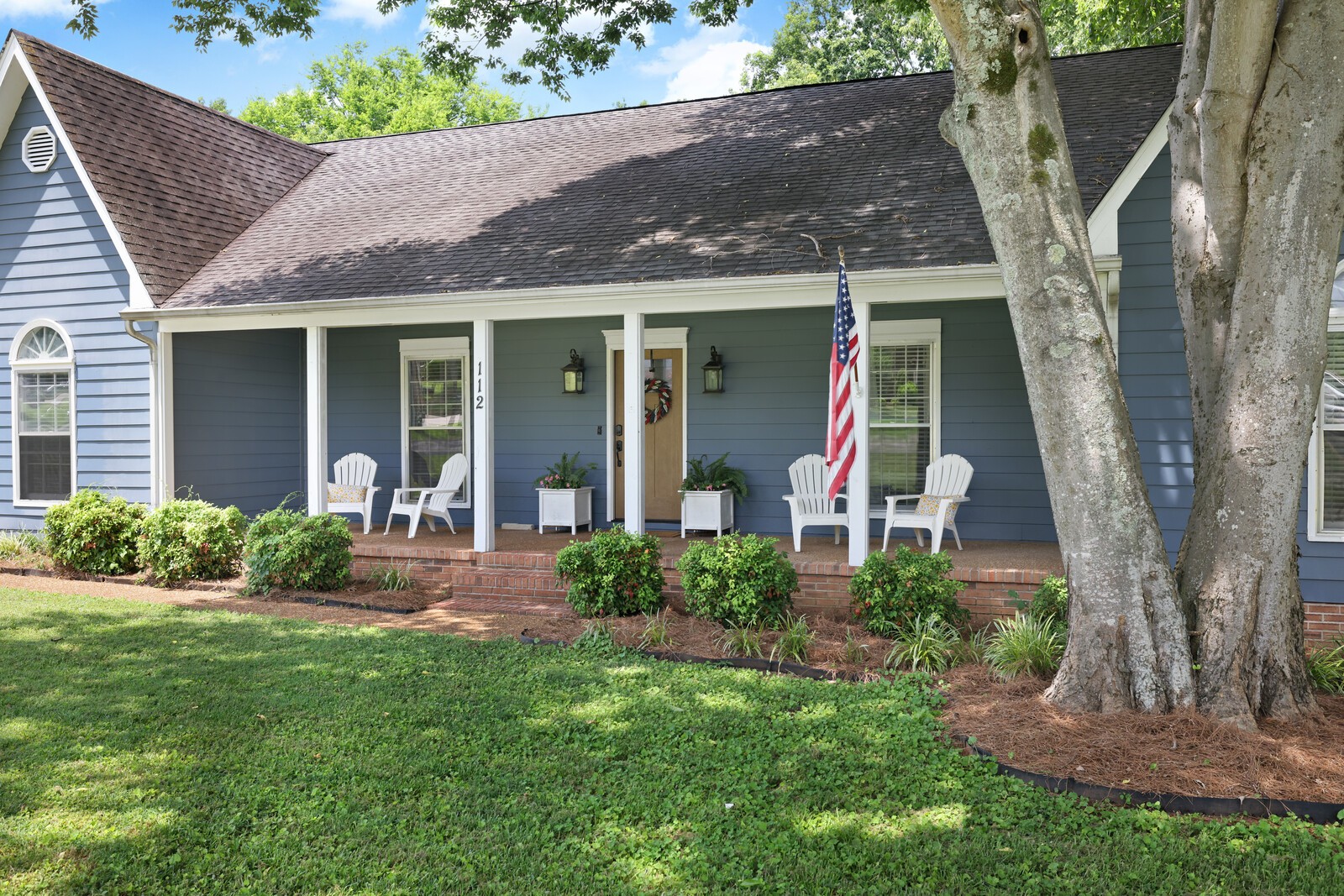 112 Deerfield Dr