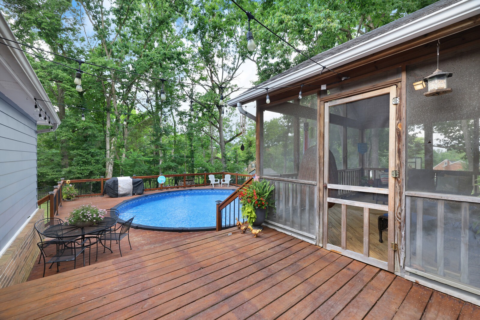 112 Deerfield Dr