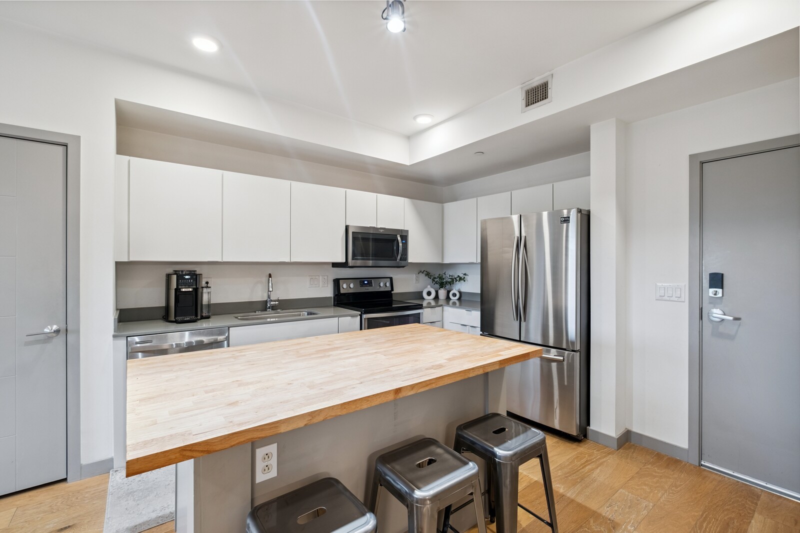 400 Herron Dr Unit: 219