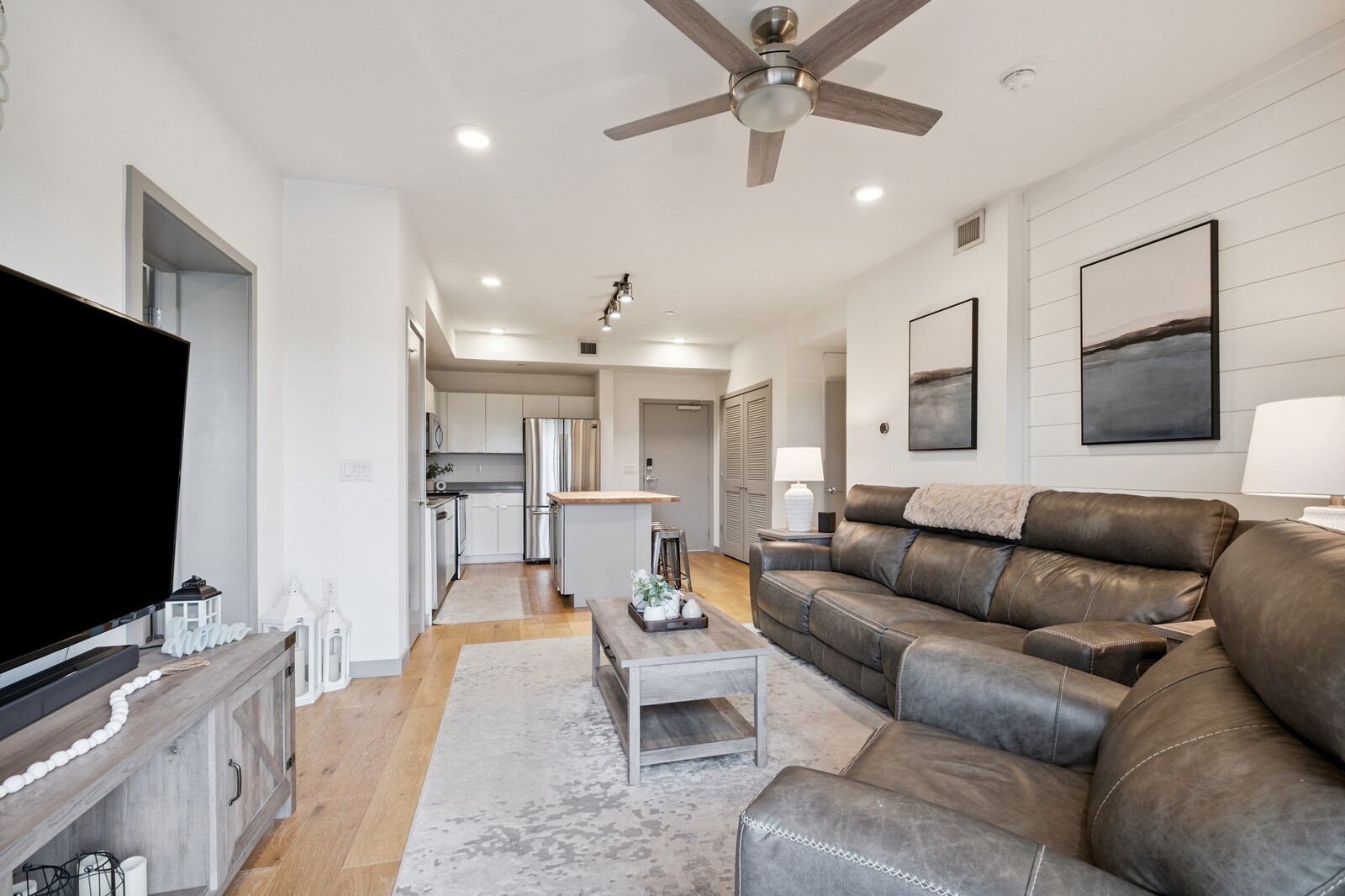 400 Herron Dr Unit: 219