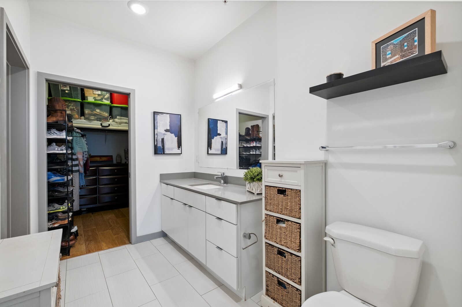 400 Herron Dr Unit: 219