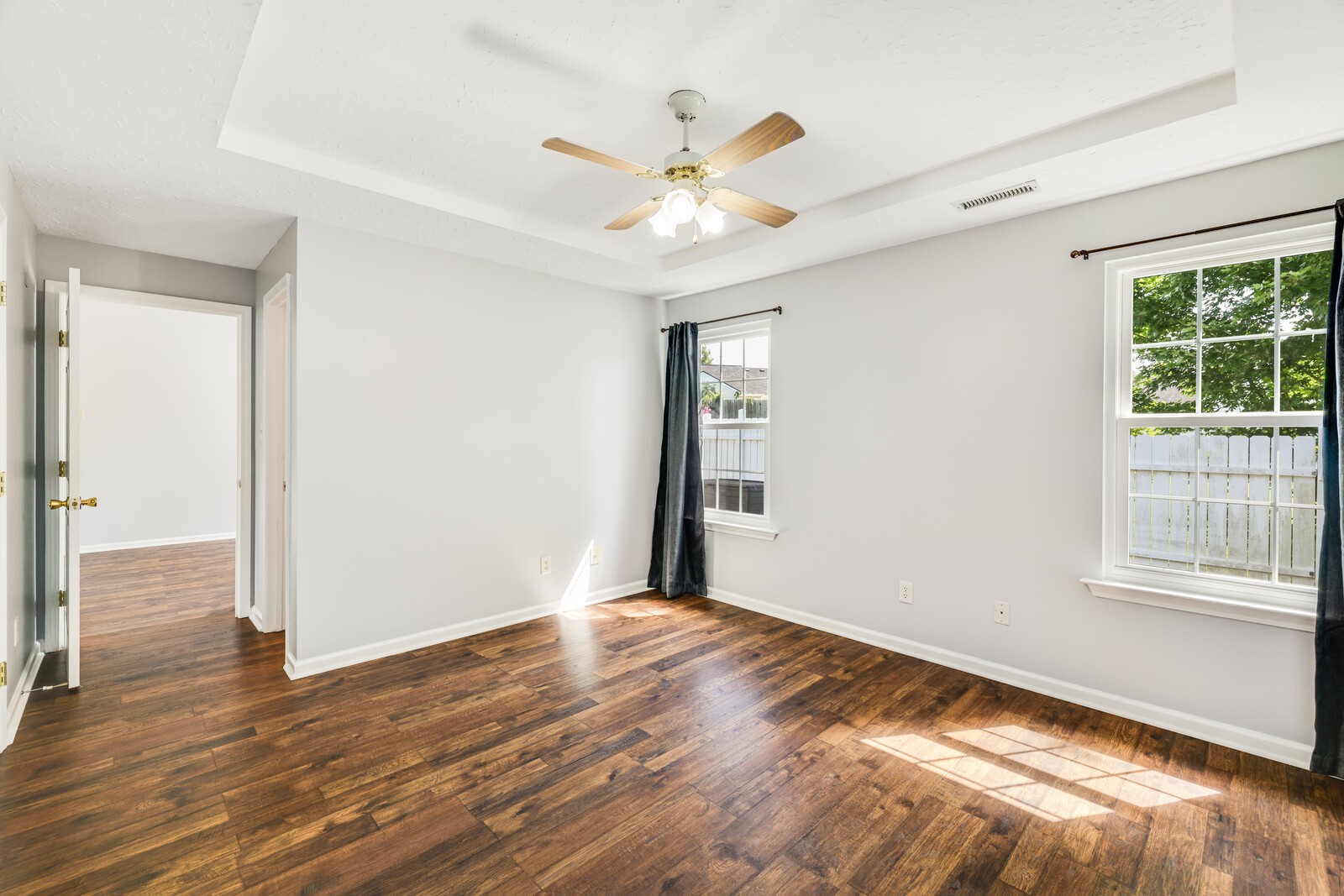 608 Seaford Ct