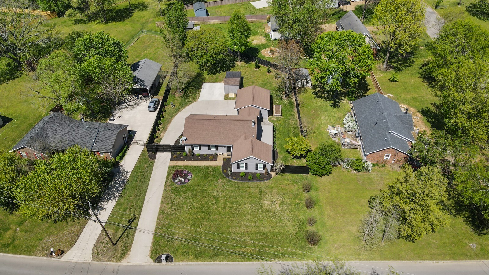 1013 Dortch Ln
