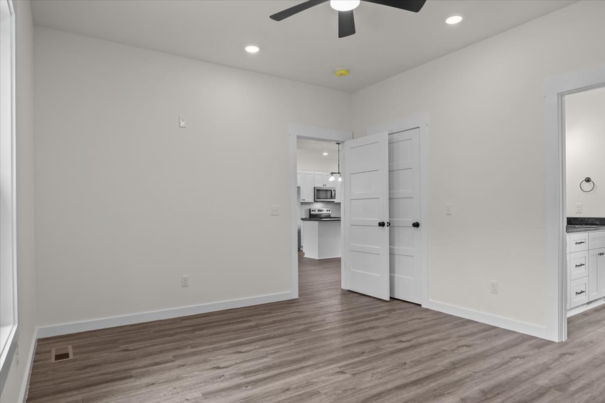3119 Country Side Dr