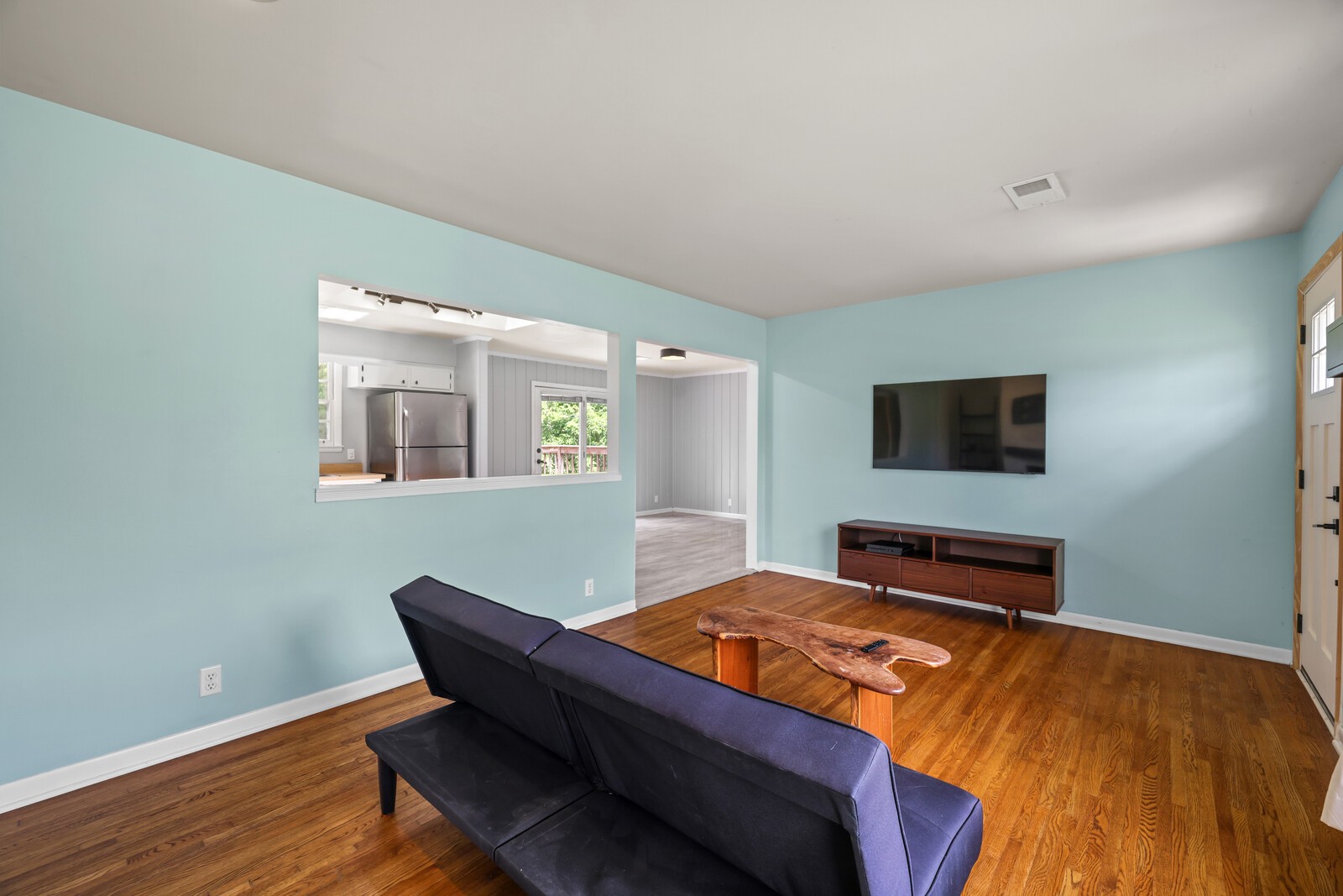 111 Wessington Pl