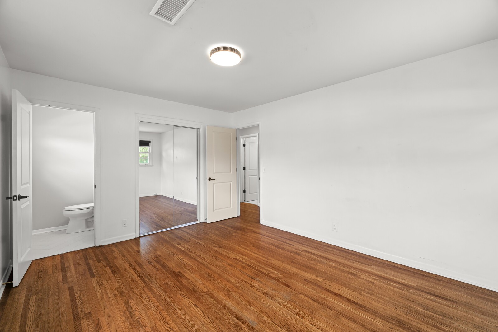 111 Wessington Pl