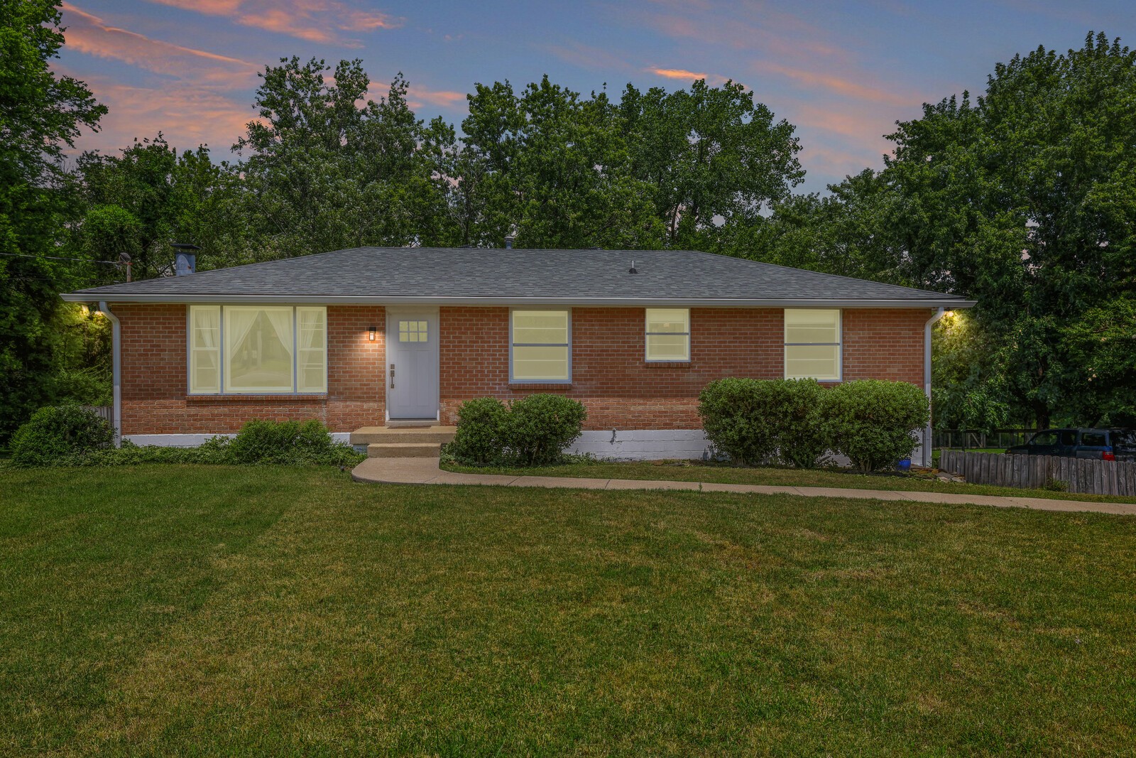 111 Wessington Pl