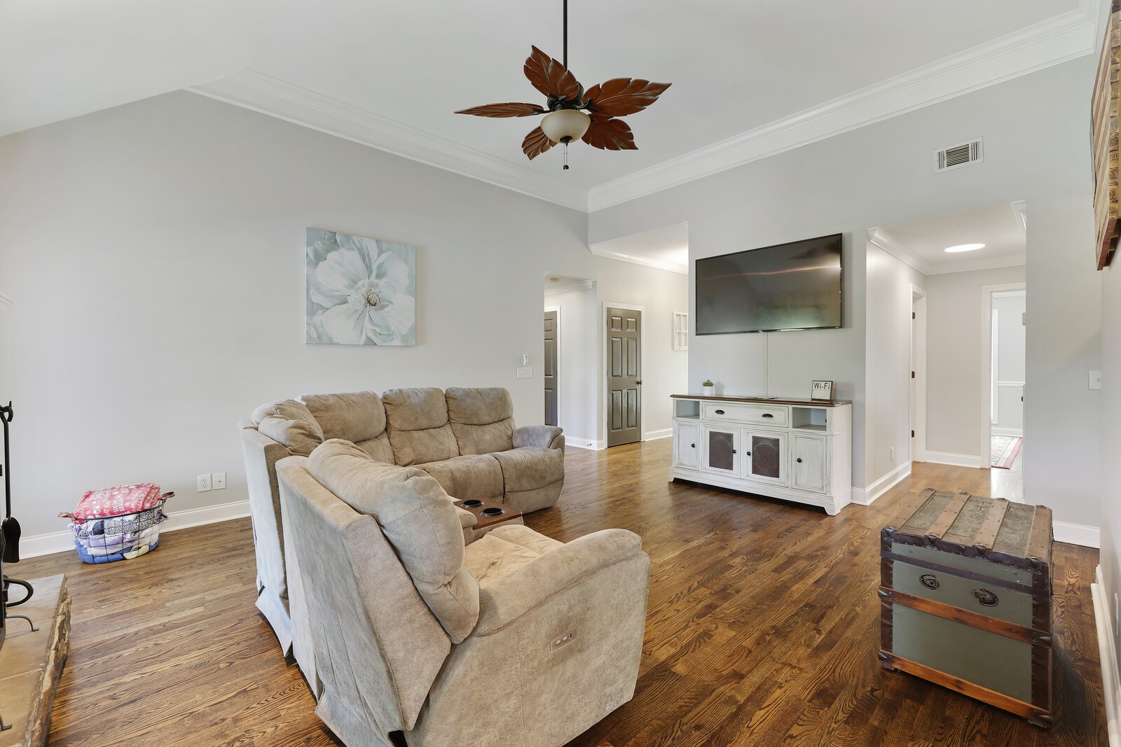 1098 Bradshaw Rd
