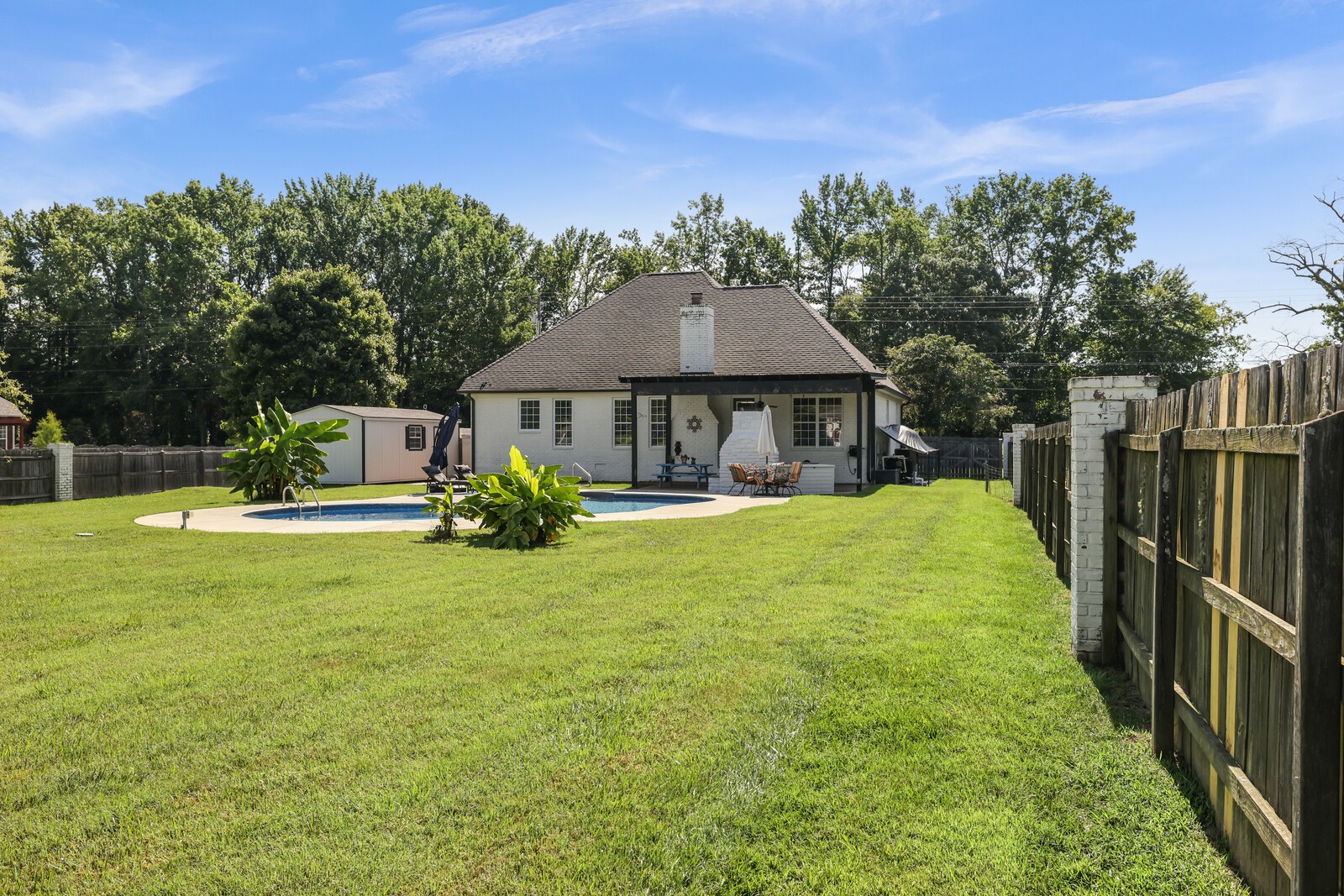 1098 Bradshaw Rd