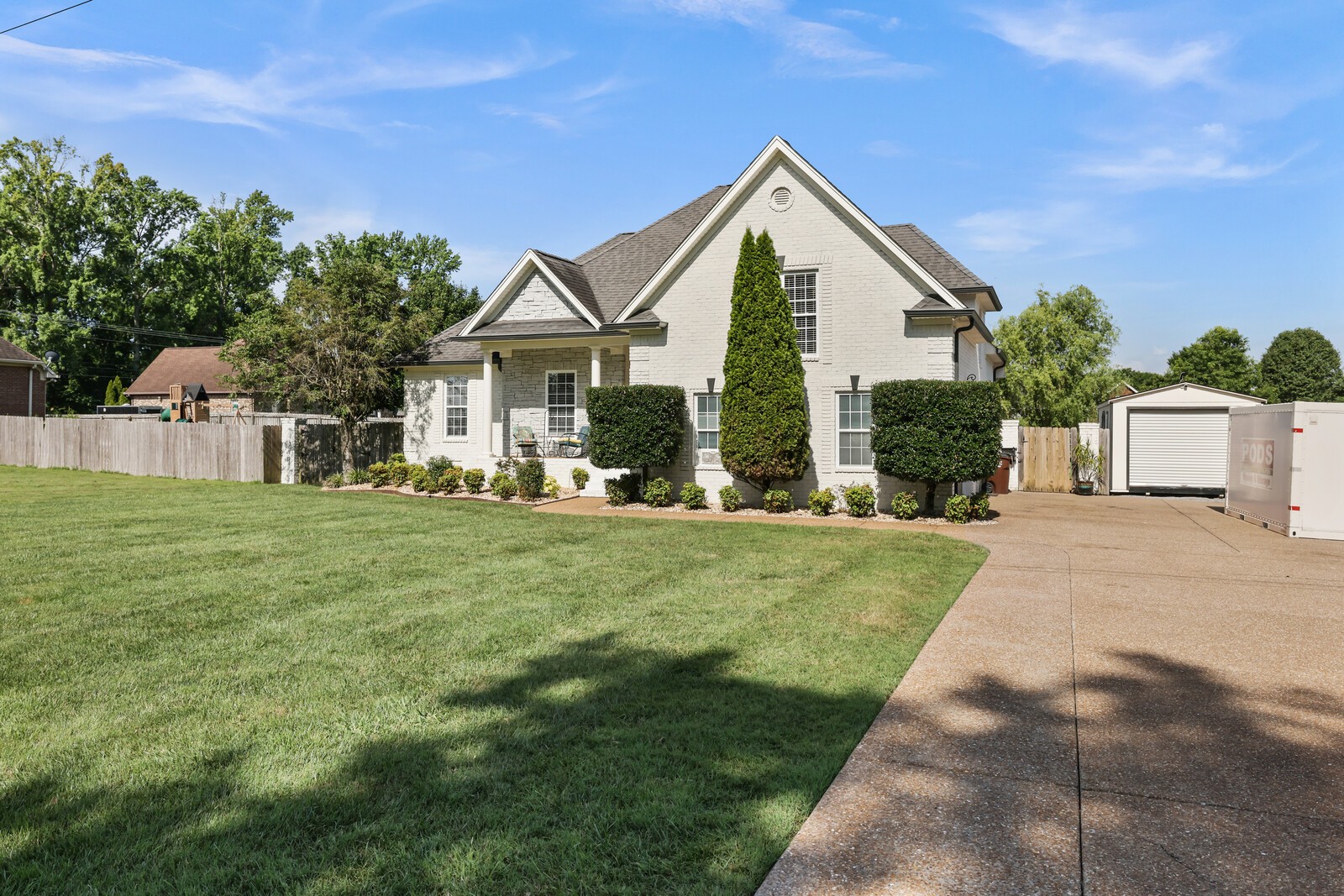 1098 Bradshaw Rd