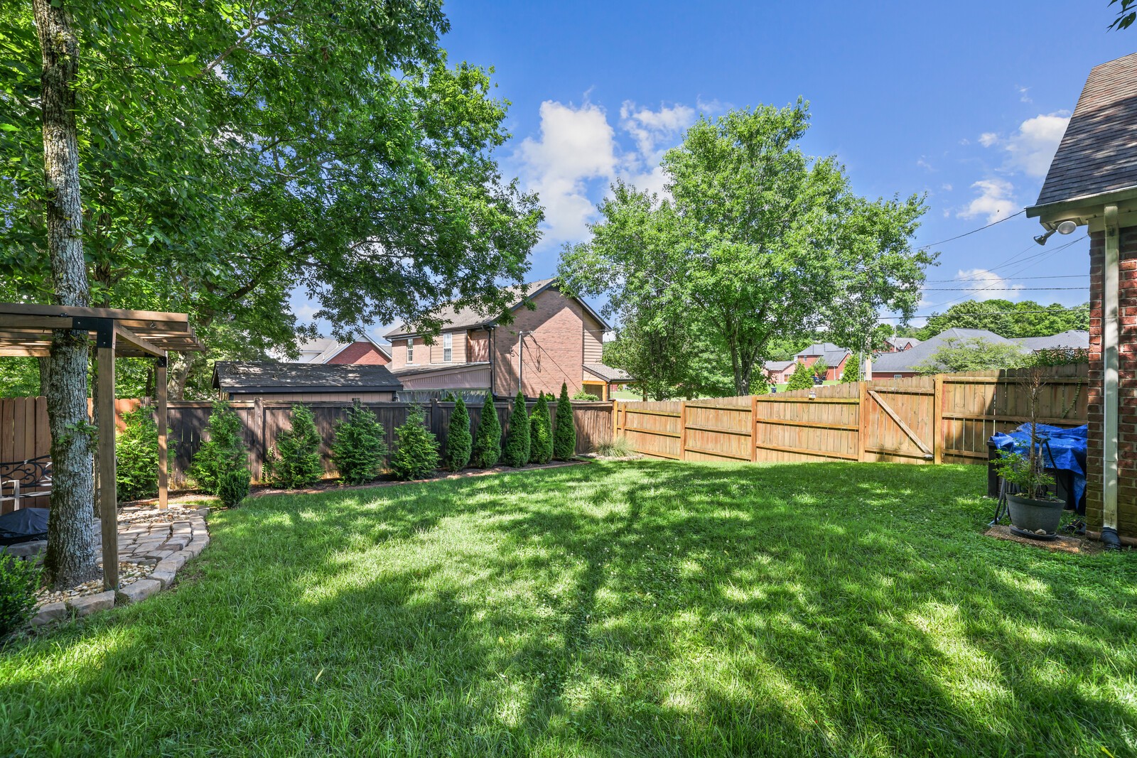 404 Spring Hill Dr