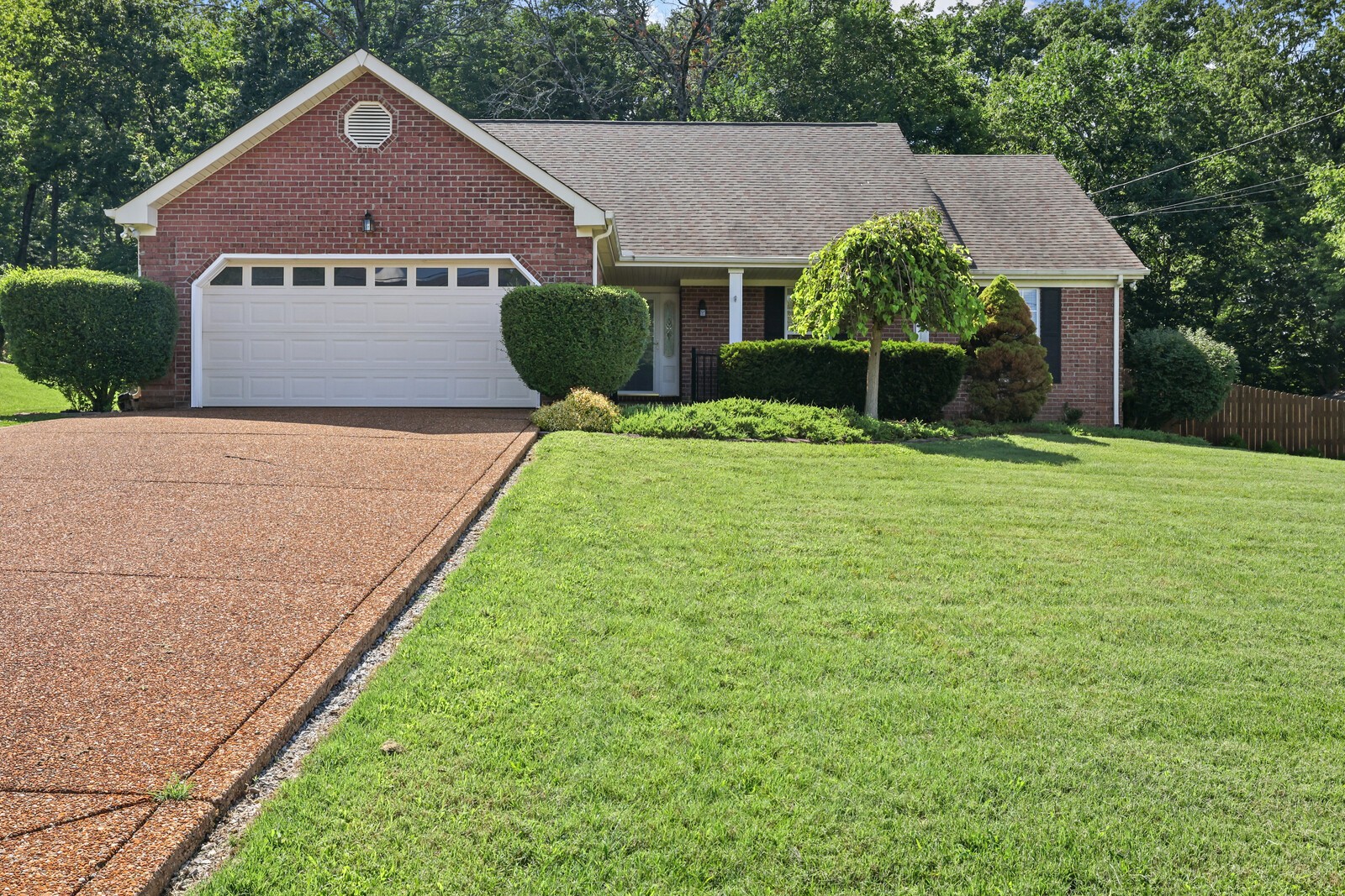 404 Spring Hill Dr