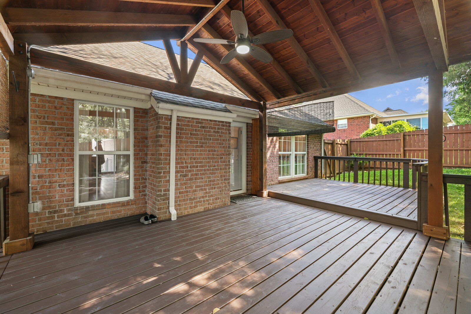 404 Spring Hill Dr
