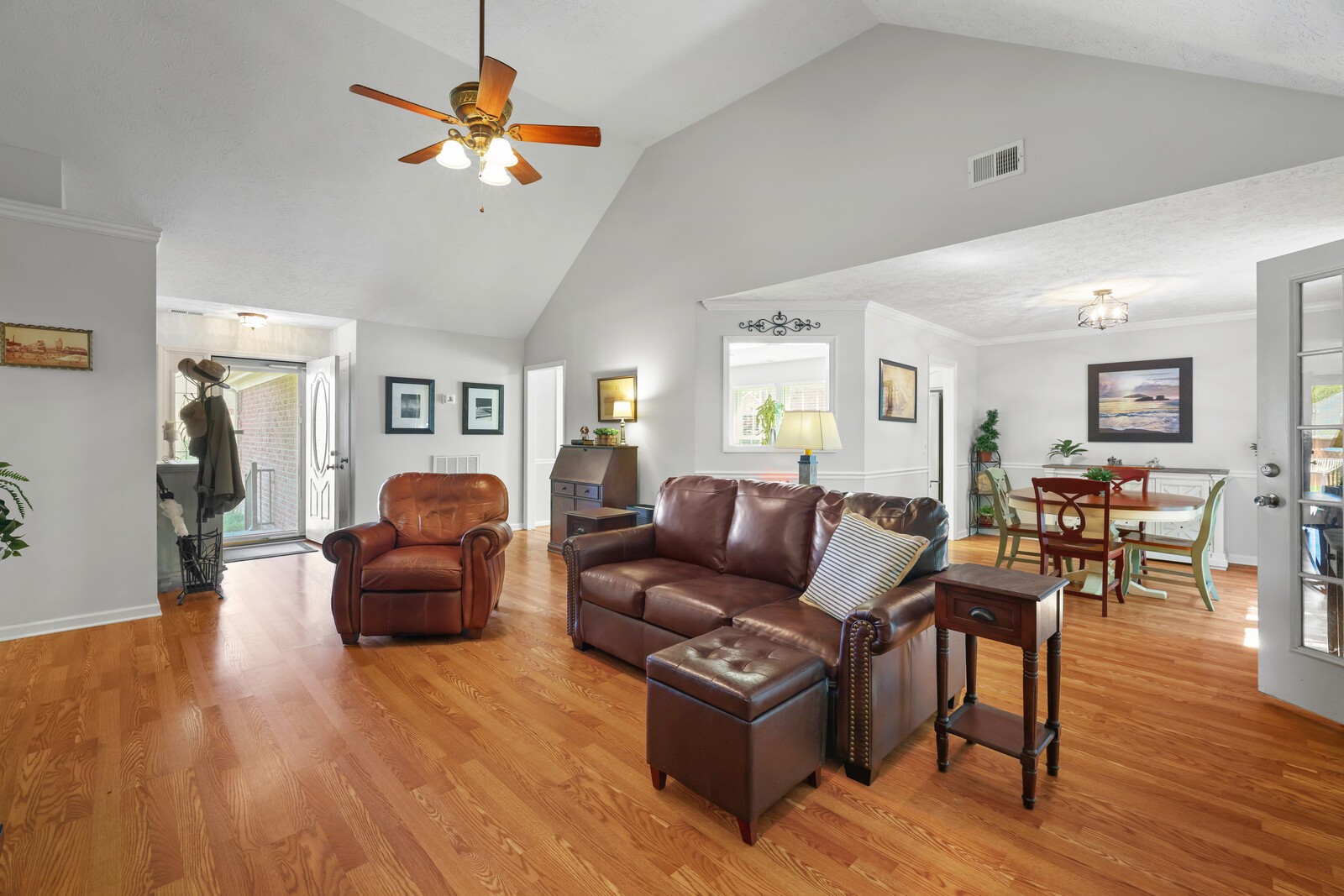 404 Spring Hill Dr