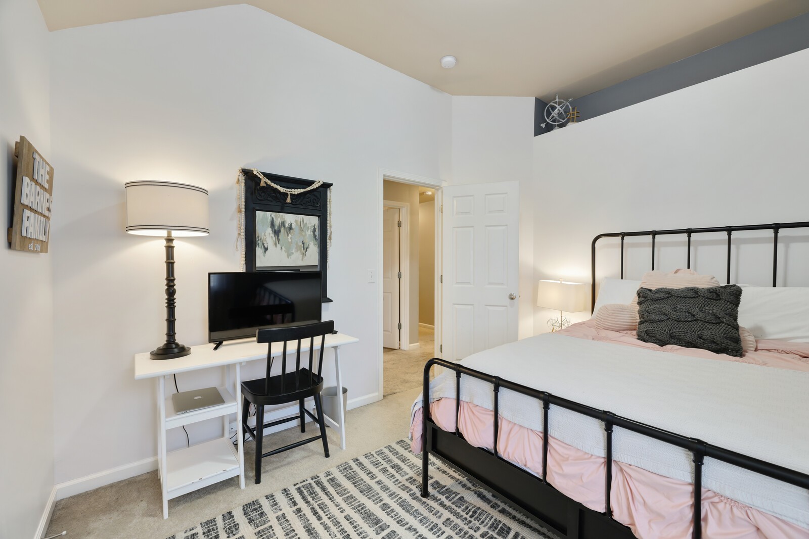105 Sleepy Hollow Ct