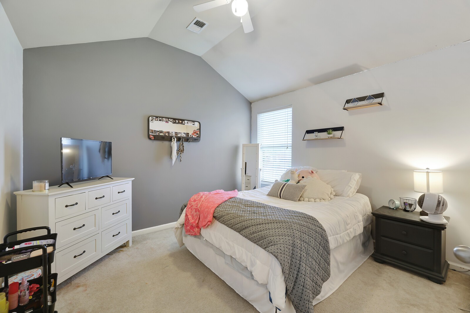 105 Sleepy Hollow Ct
