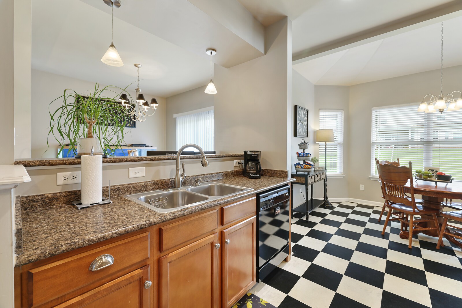 105 Sleepy Hollow Ct