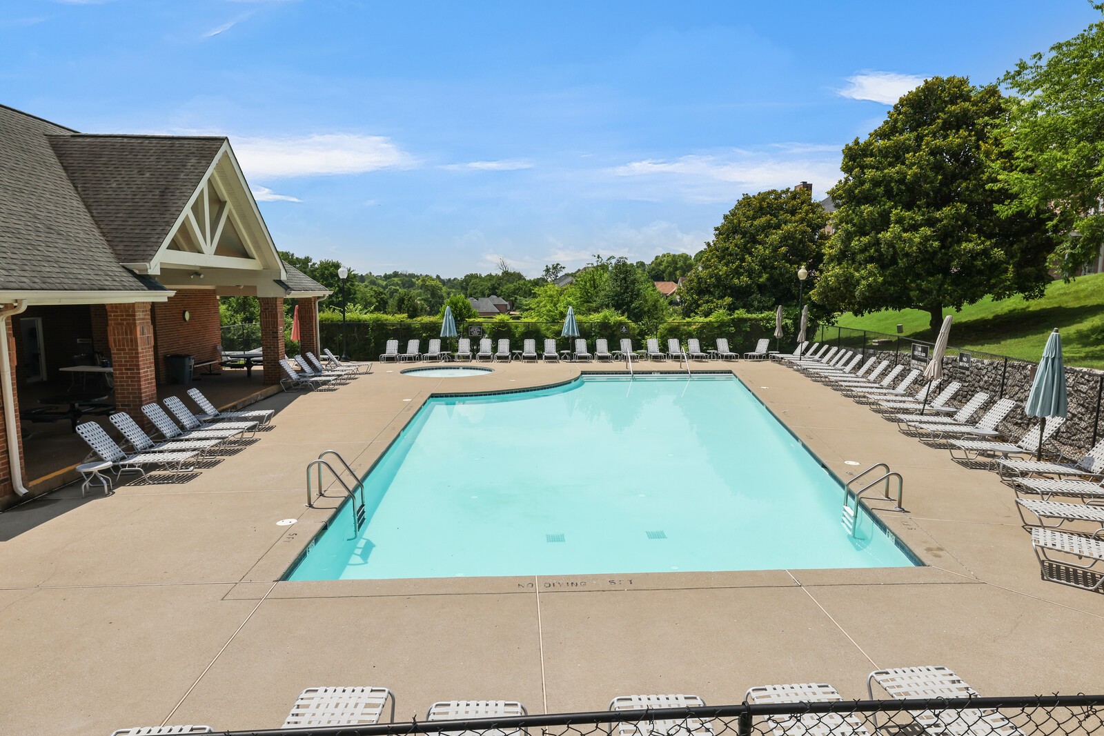 105 Sleepy Hollow Ct