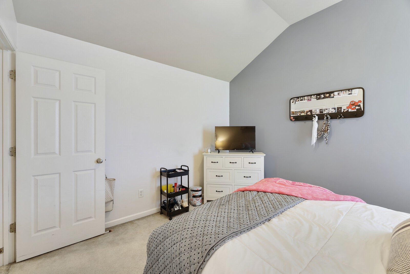 105 Sleepy Hollow Ct