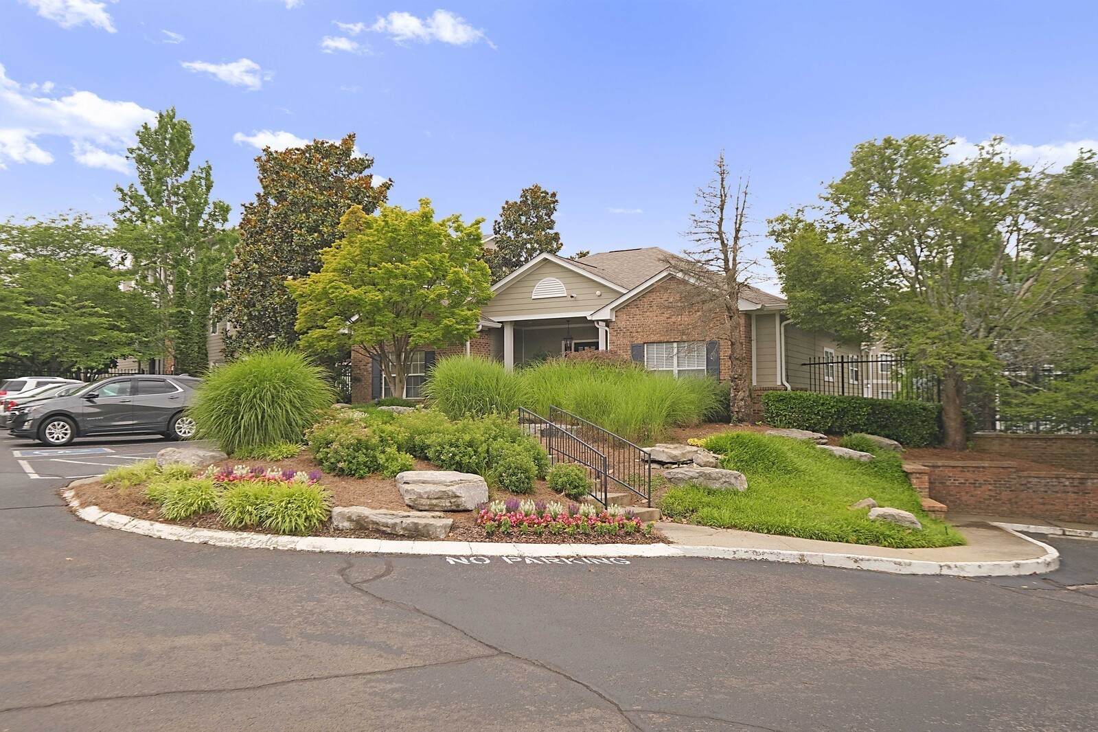 2025 Woodmont Blvd Unit: 338