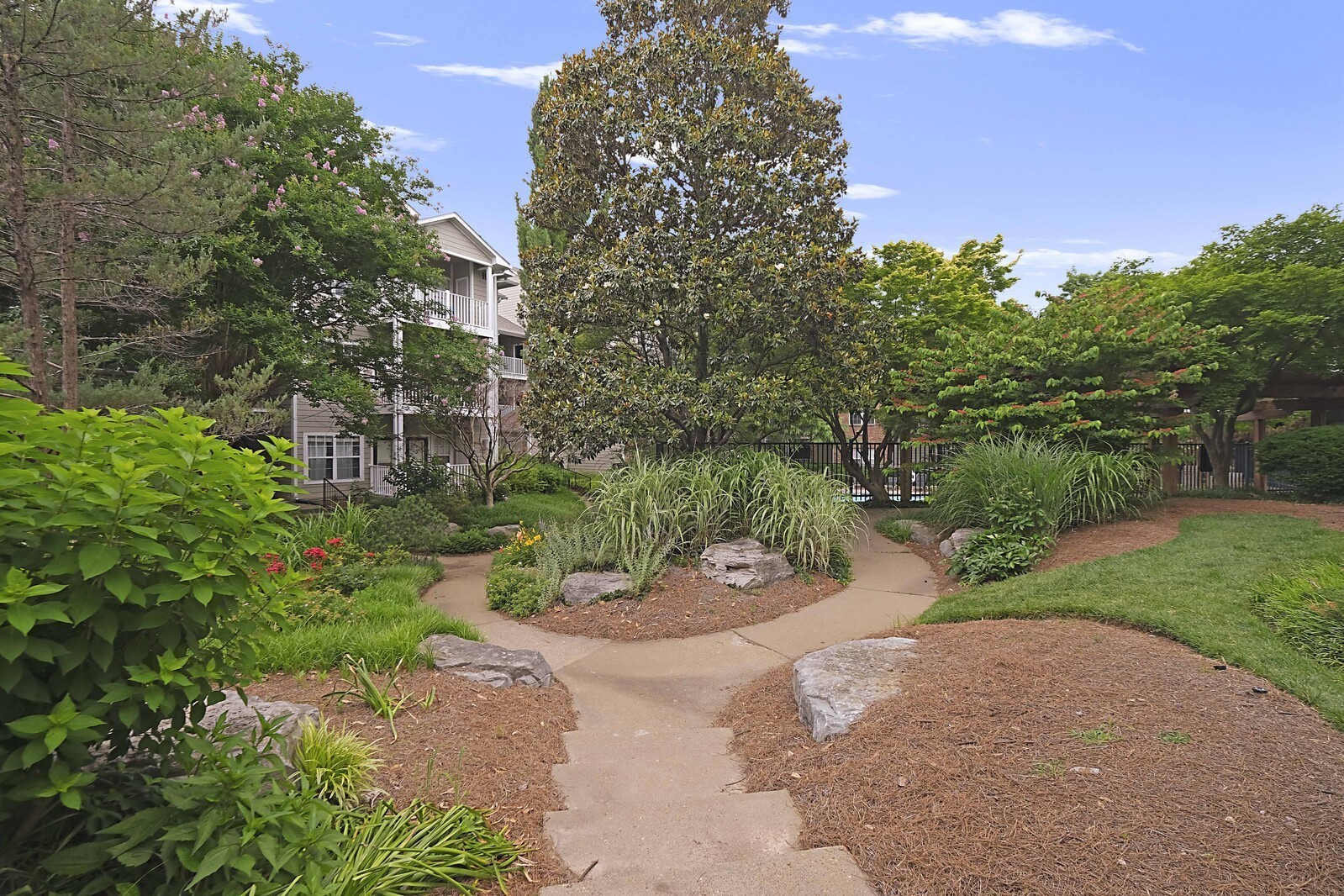 2025 Woodmont Blvd Unit: 338
