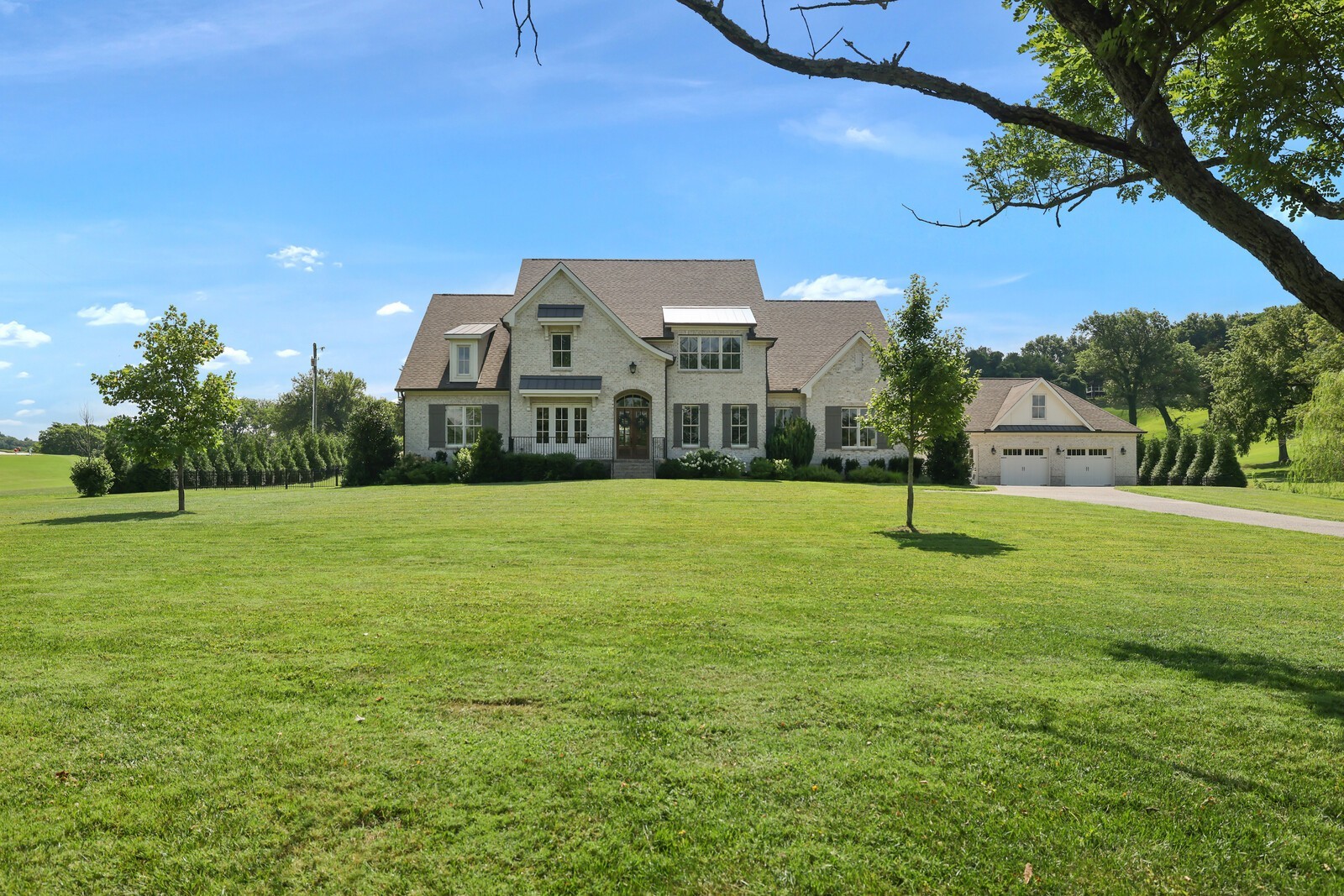 6211 Temple Rd