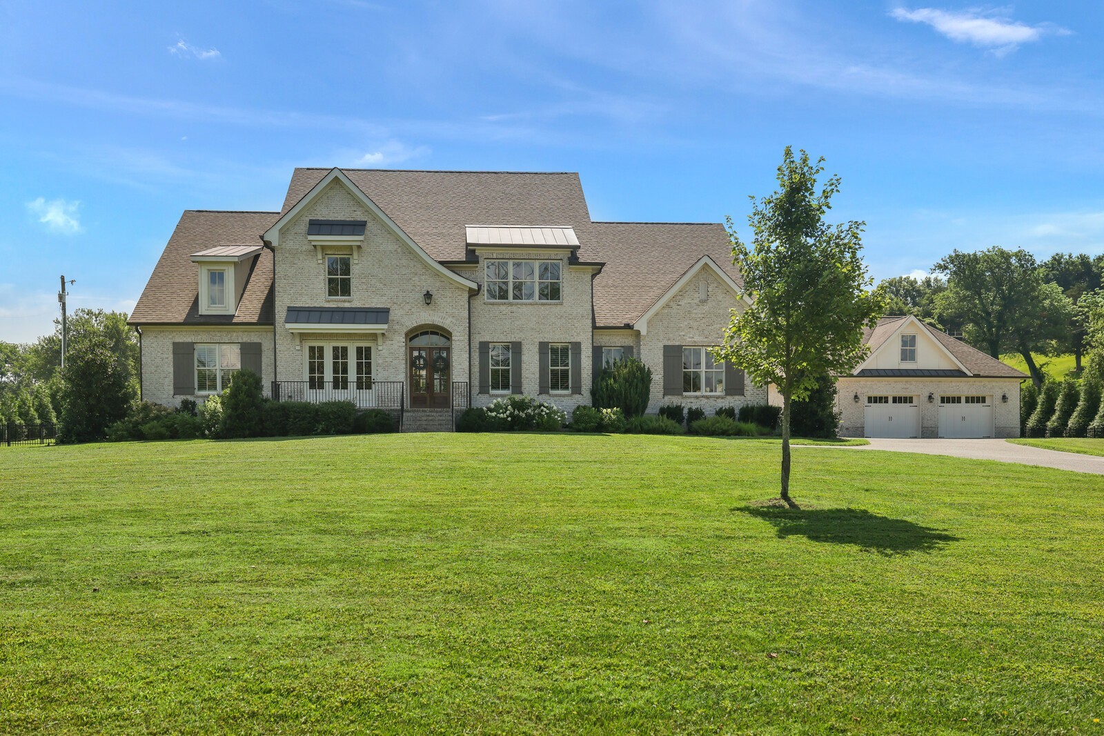 6211 Temple Rd