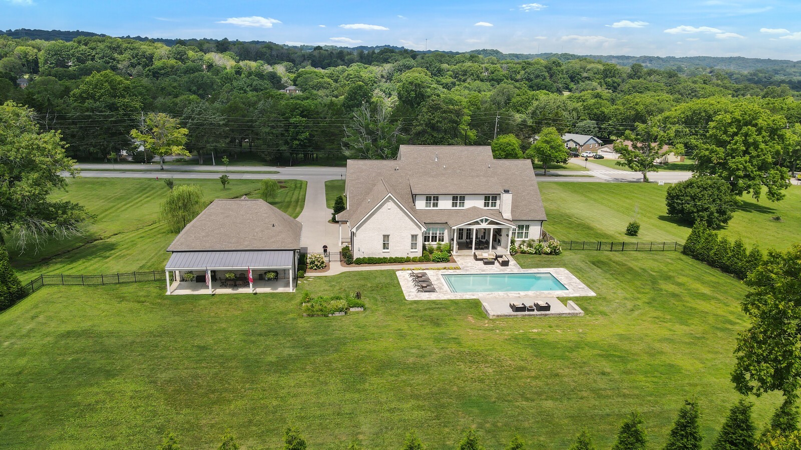 6211 Temple Rd