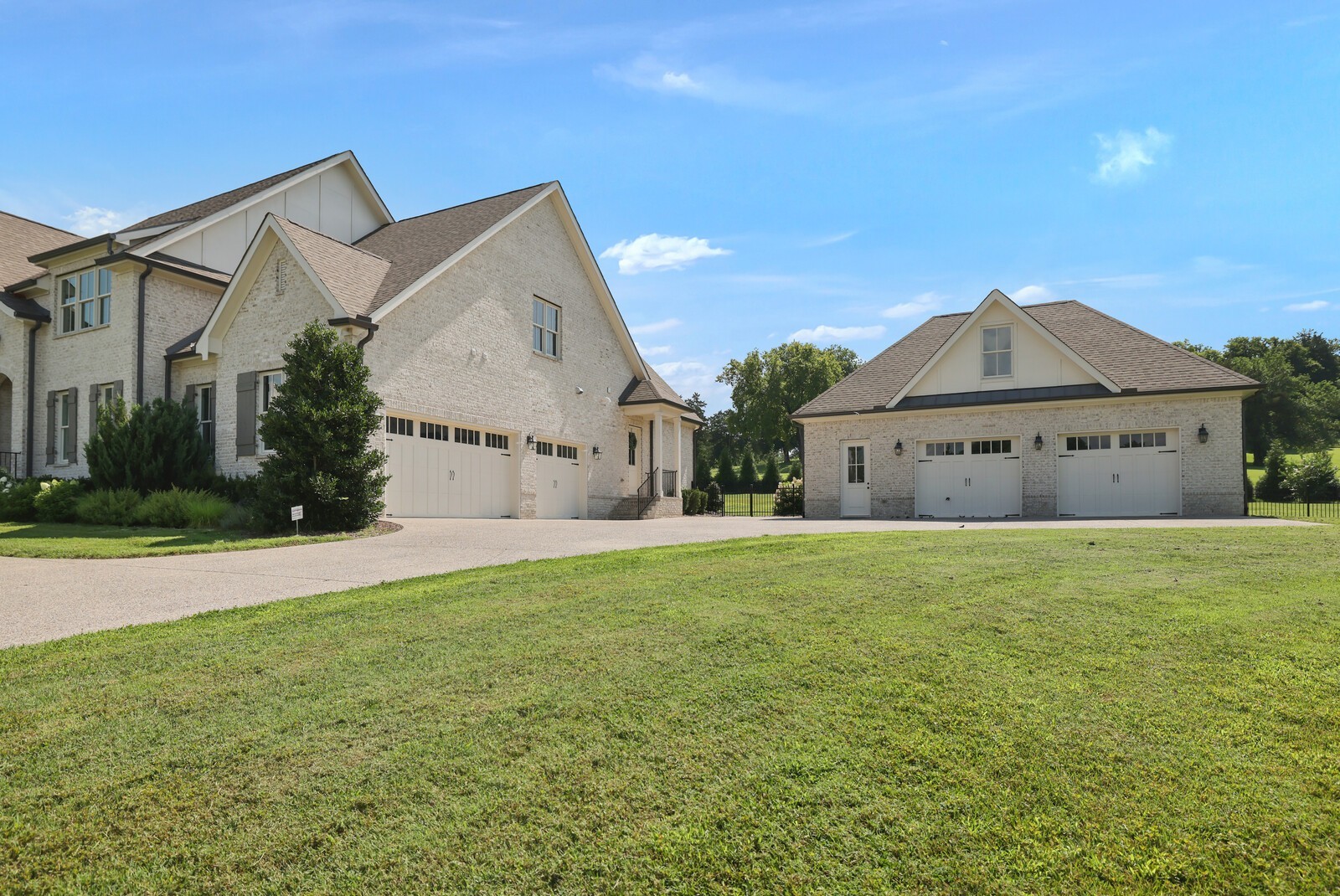 6211 Temple Rd