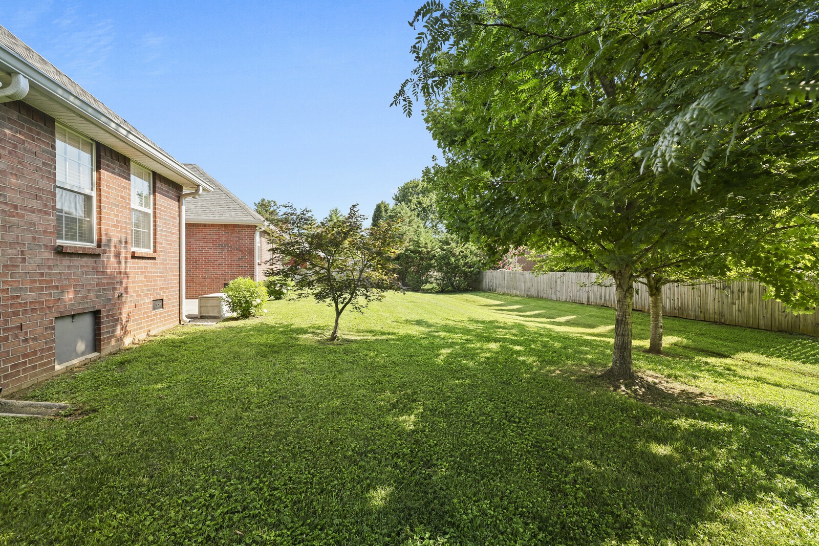 2638 English Hill Dr