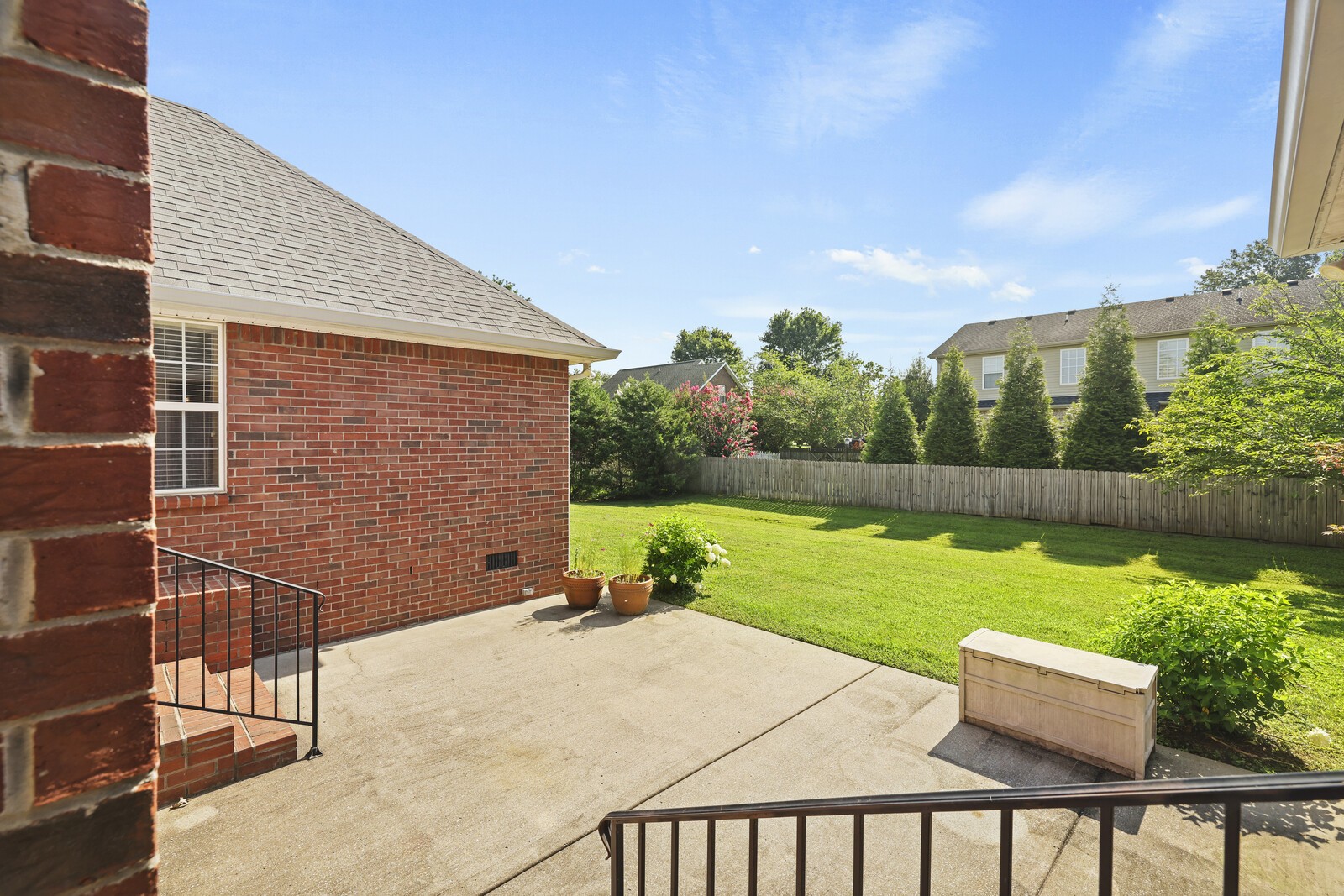 2638 English Hill Dr