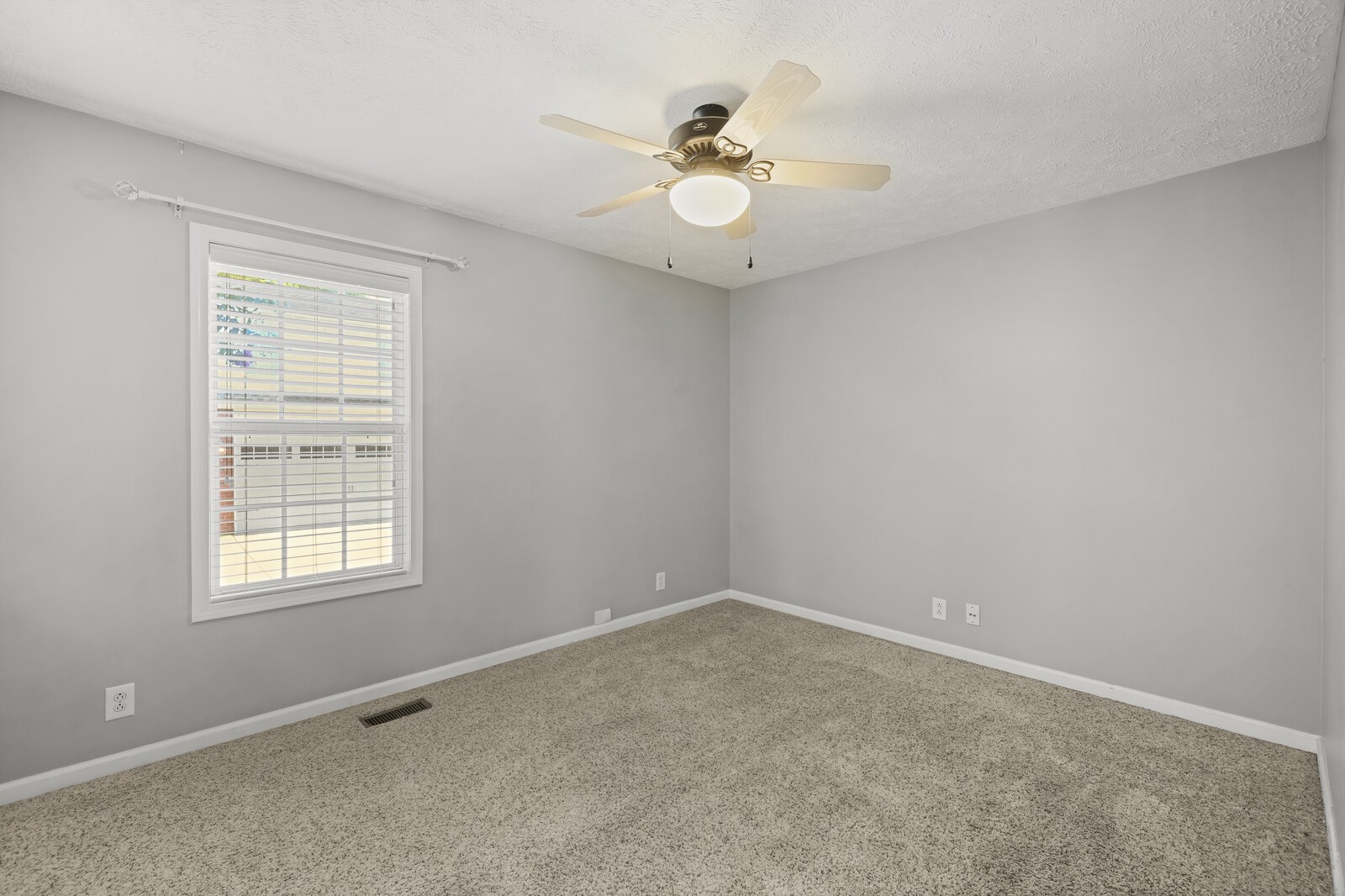 2638 English Hill Dr