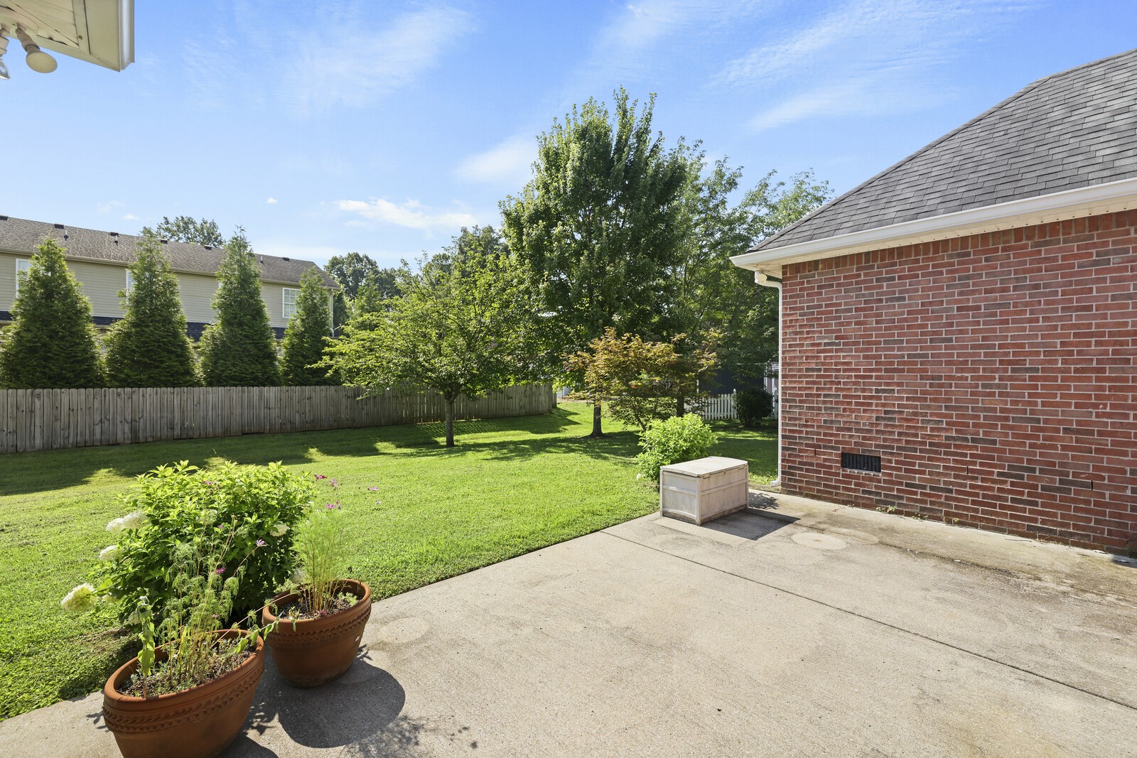 2638 English Hill Dr