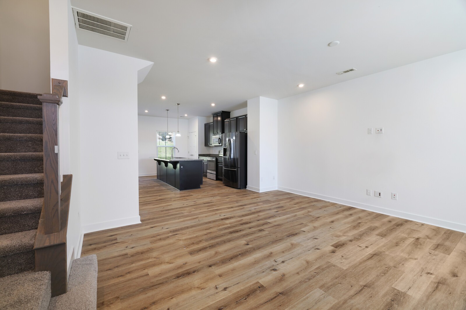 4316 Summercrest Blvd Unit: 713