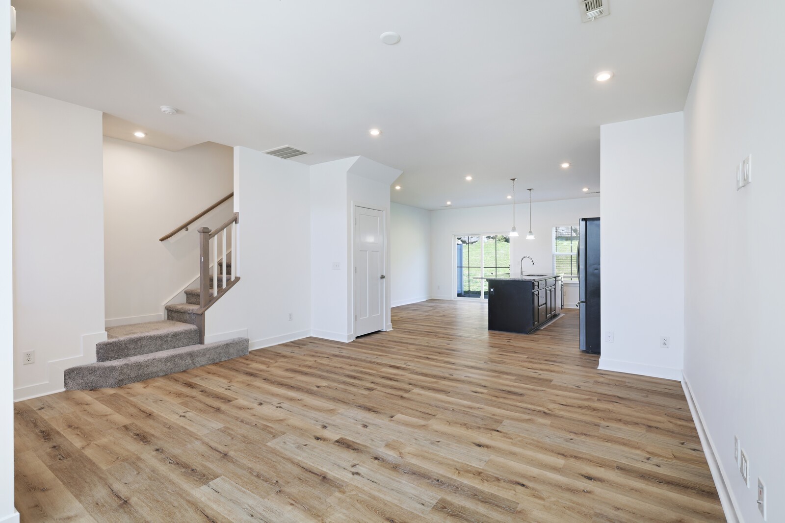 4316 Summercrest Blvd Unit: 713