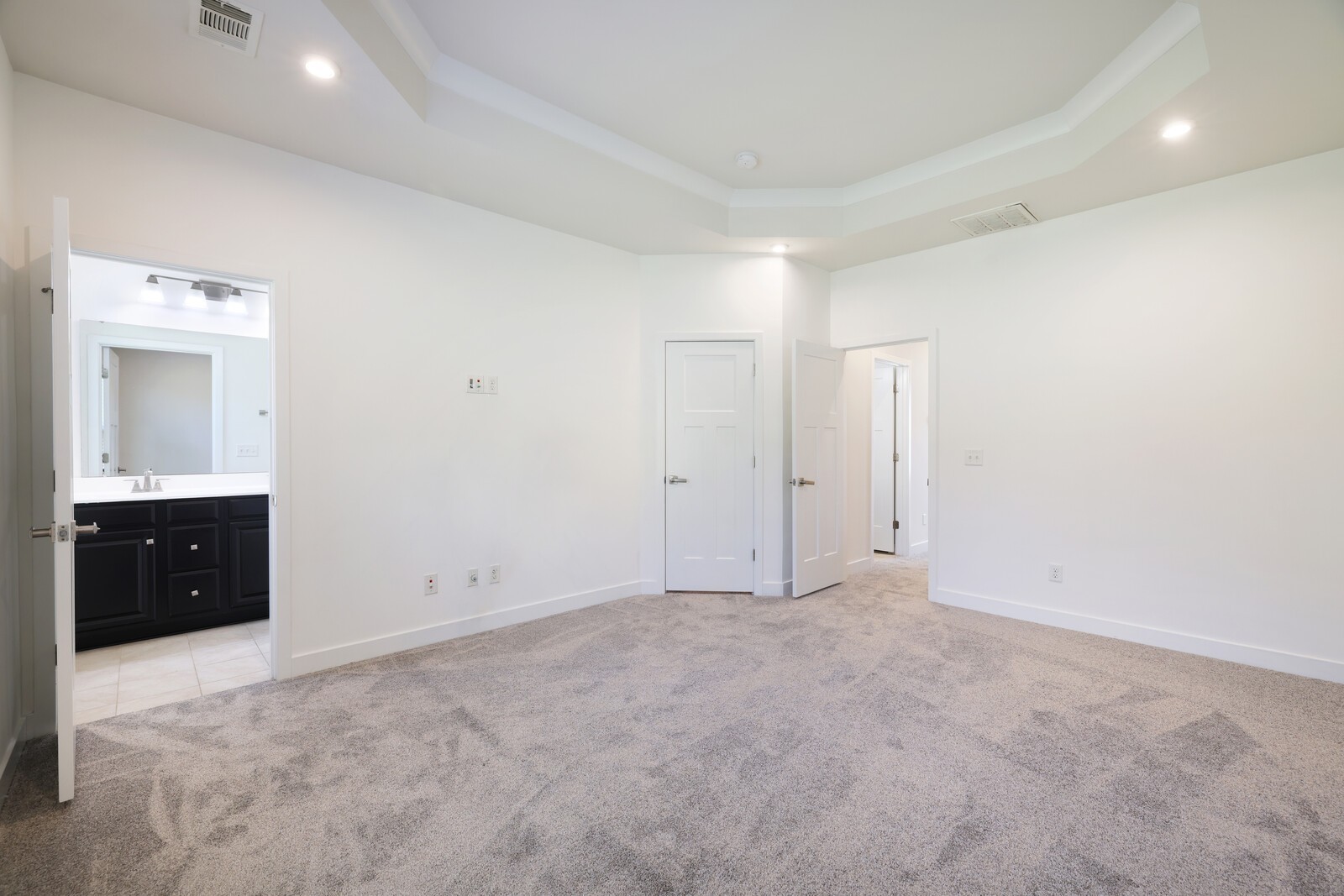 4316 Summercrest Blvd Unit: 713