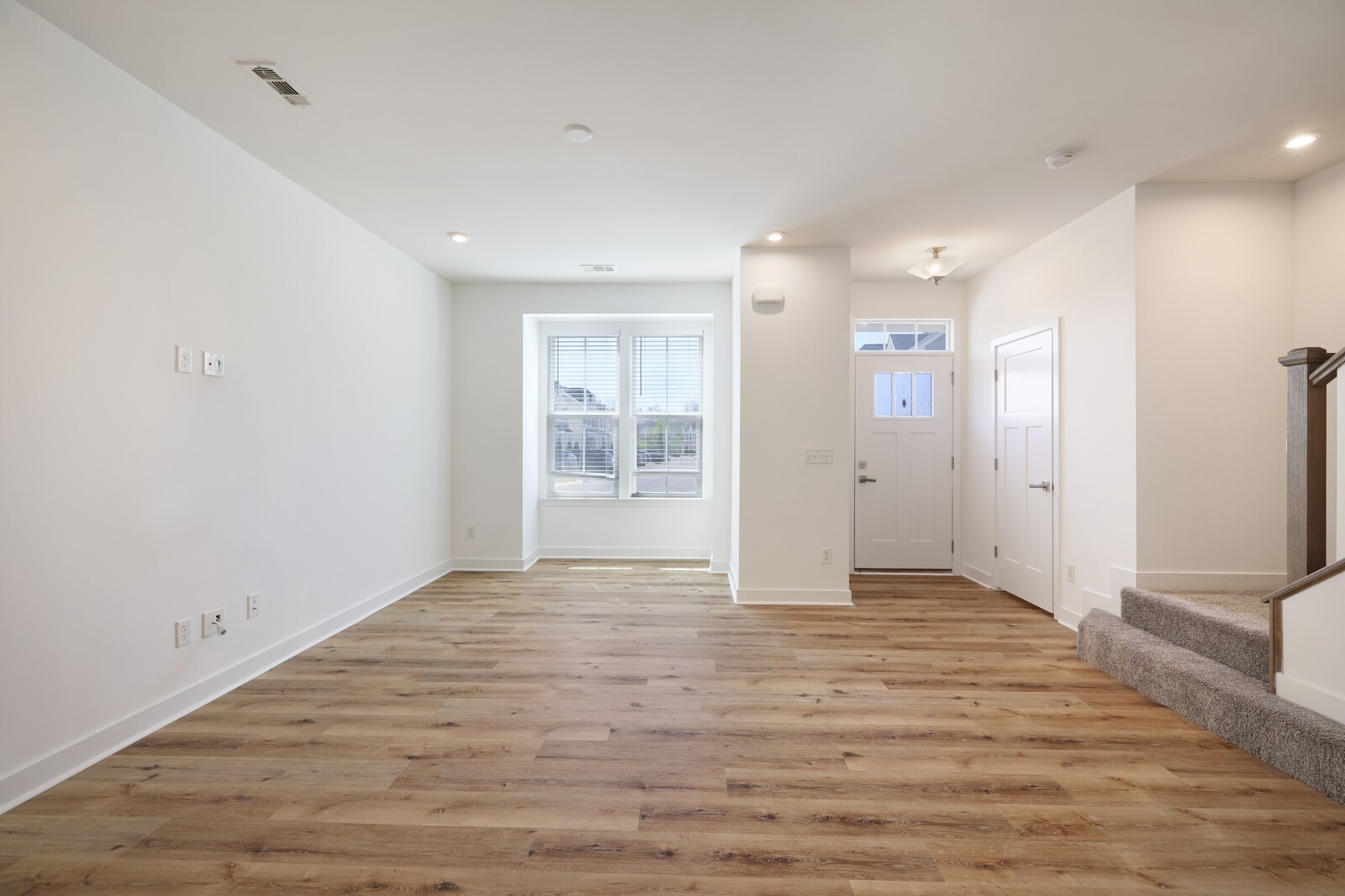 4316 Summercrest Blvd Unit: 713