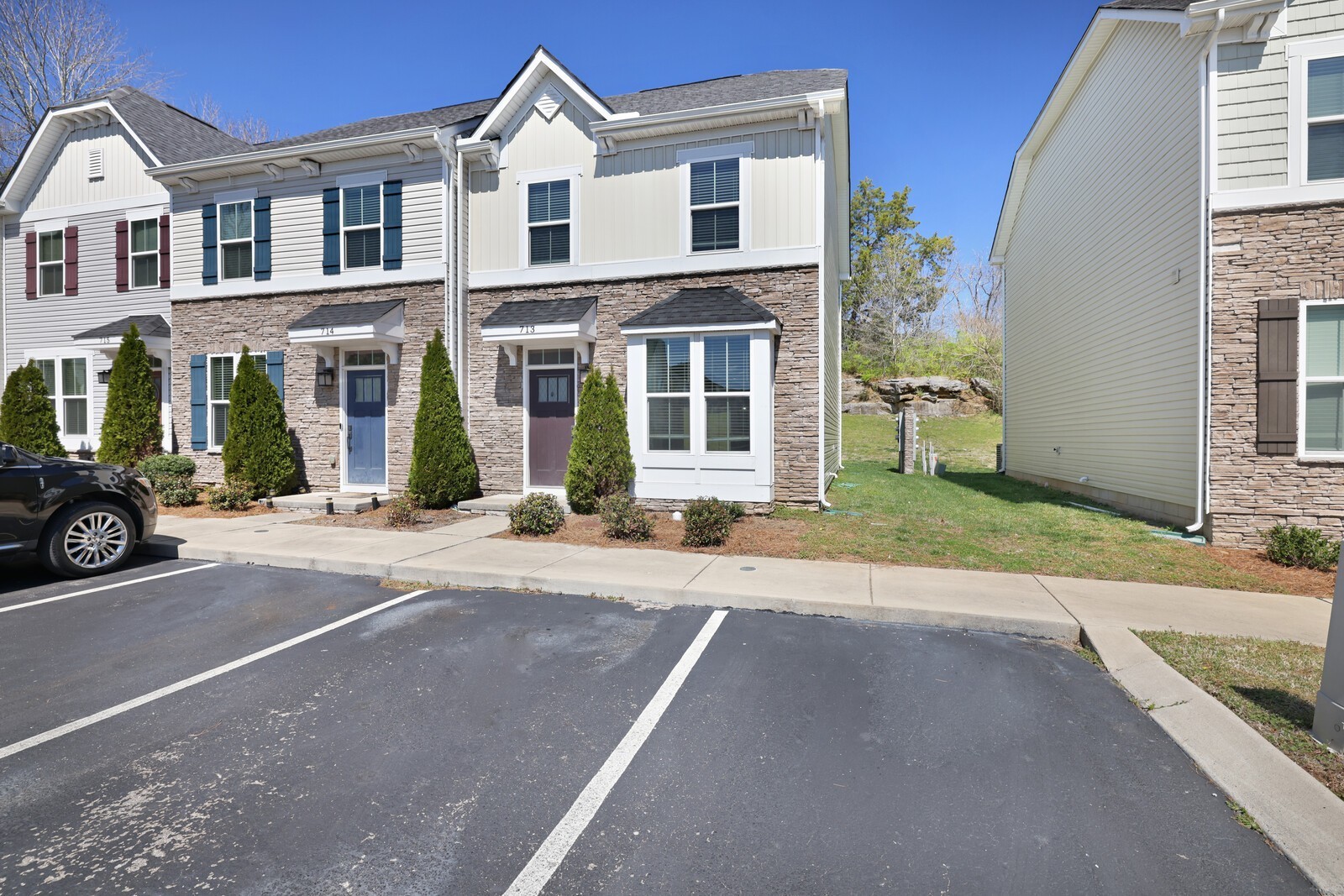 4316 Summercrest Blvd Unit: 713